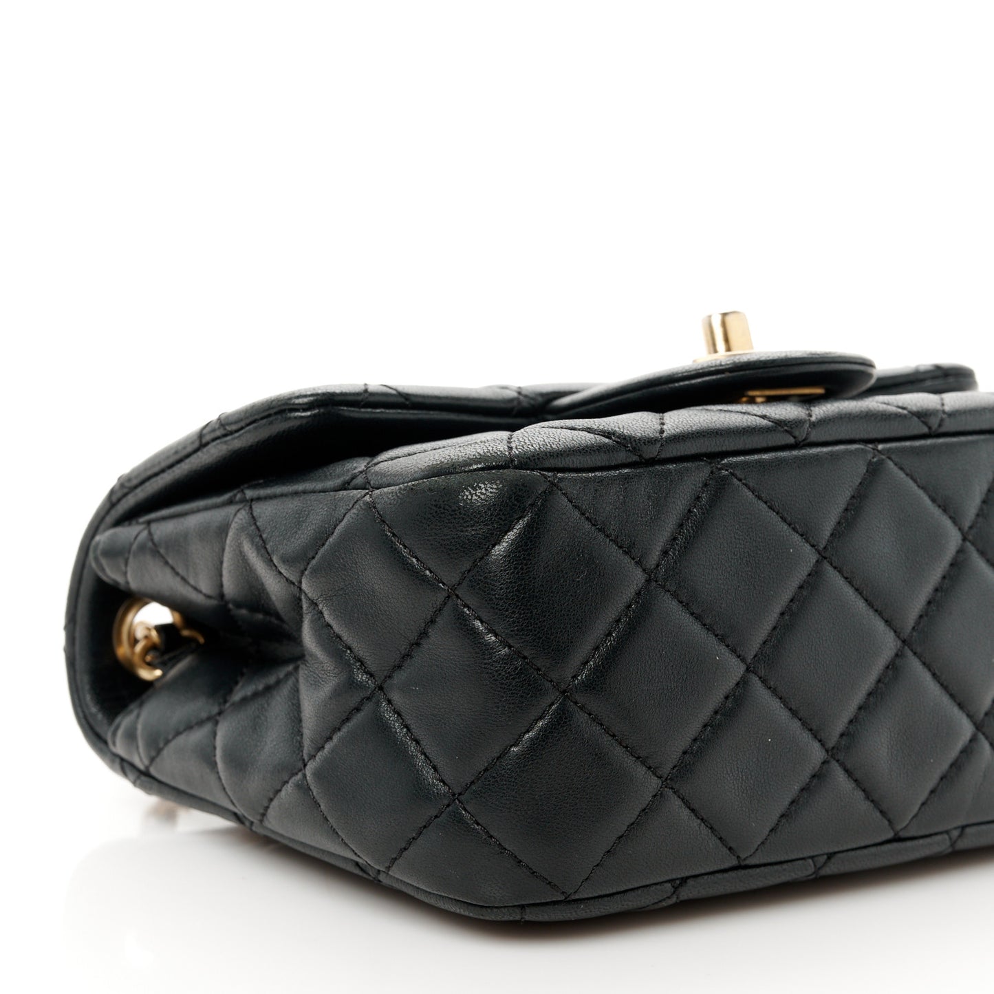 Lambskin Quilted Mini Pearl Crush Flap Black