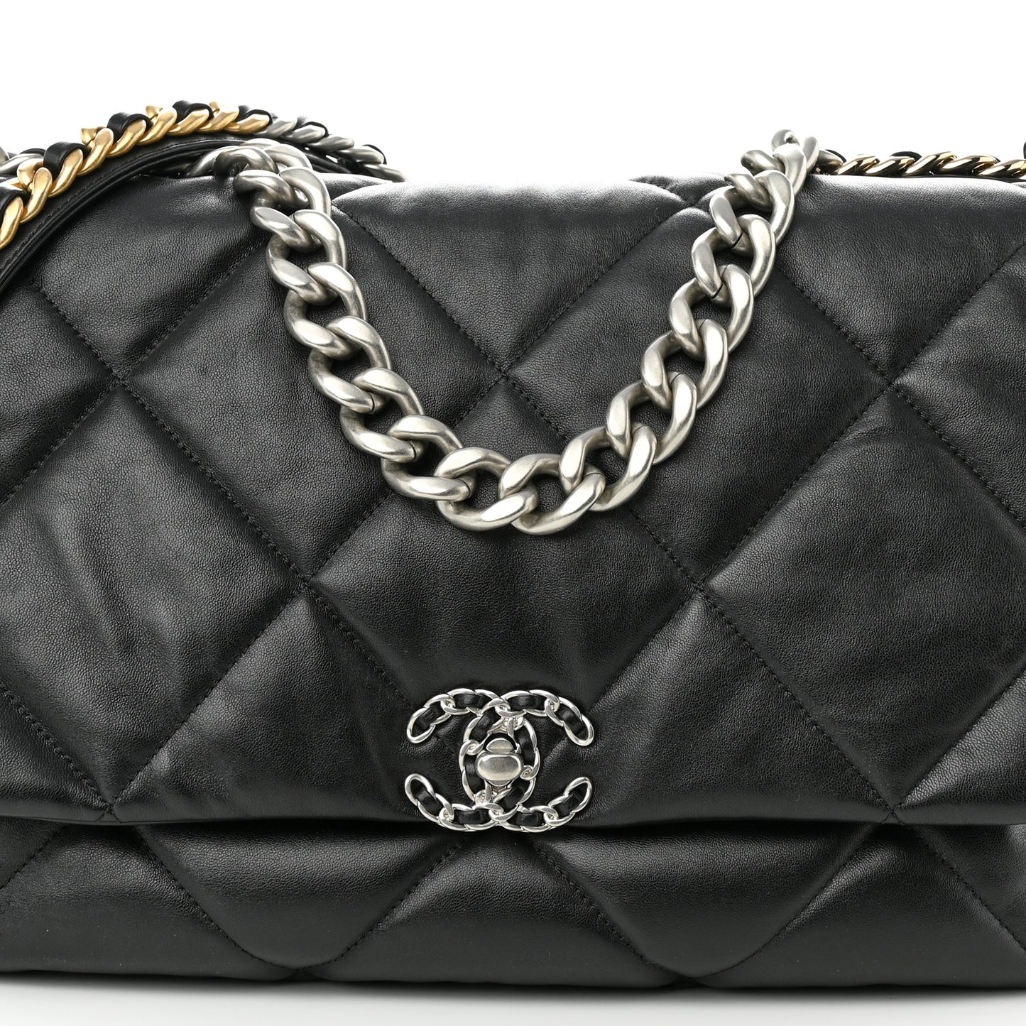 Lambskin Quilted Maxi Chanel 19 Flap Black