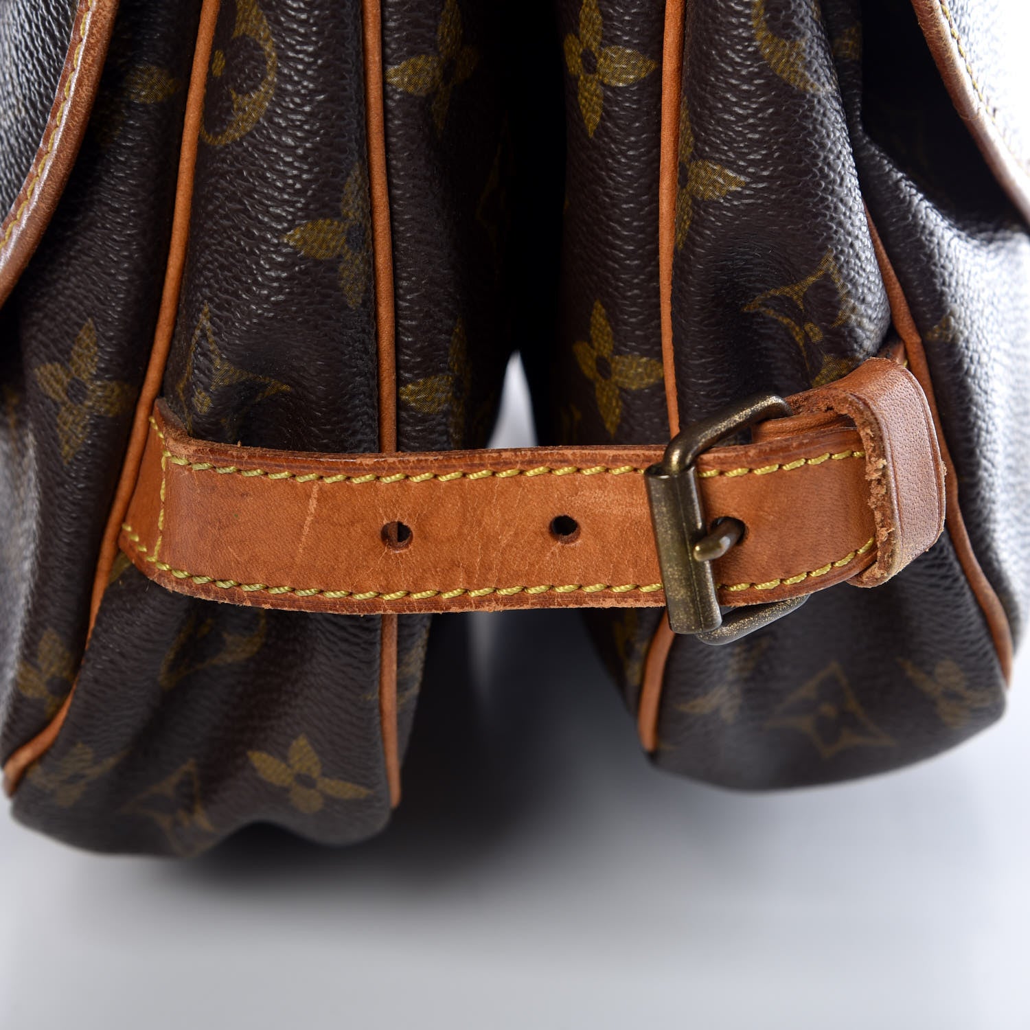 Louis Vuitton Monogram Saumur 30 14 of 19