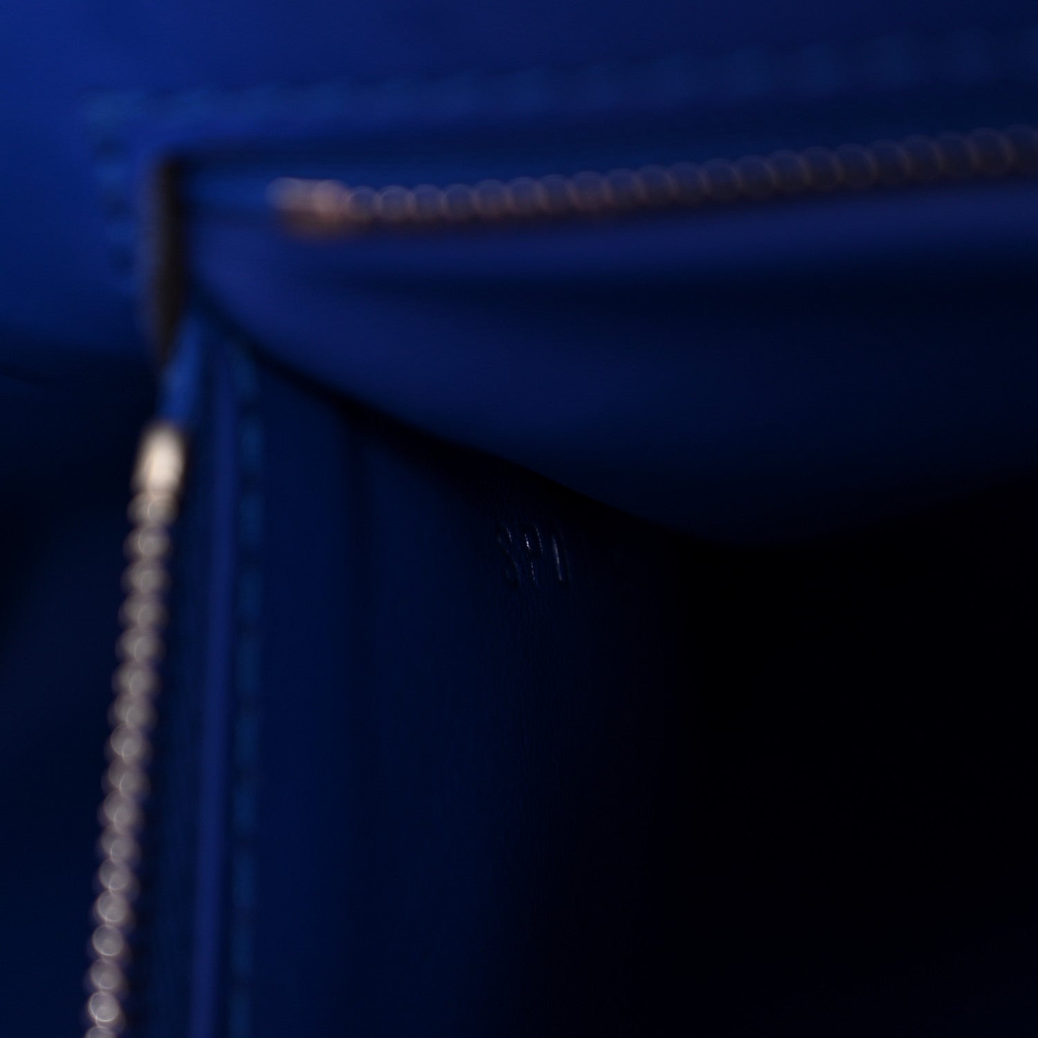 Louis Vuitton Veau Nuage Milla PM Safran 7 of 14