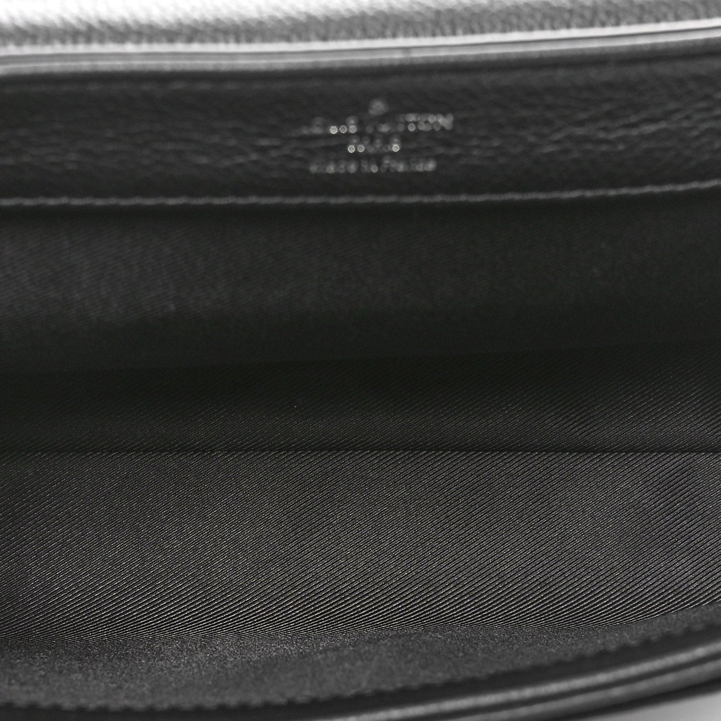 Calfskin Lockme II Chain Bag BB Black