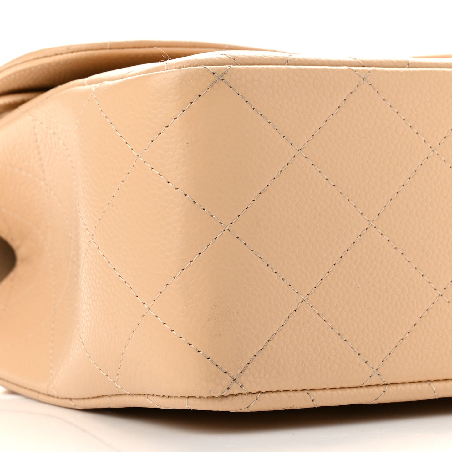 Caviar Quilted Jumbo Double Flap Beige Clair