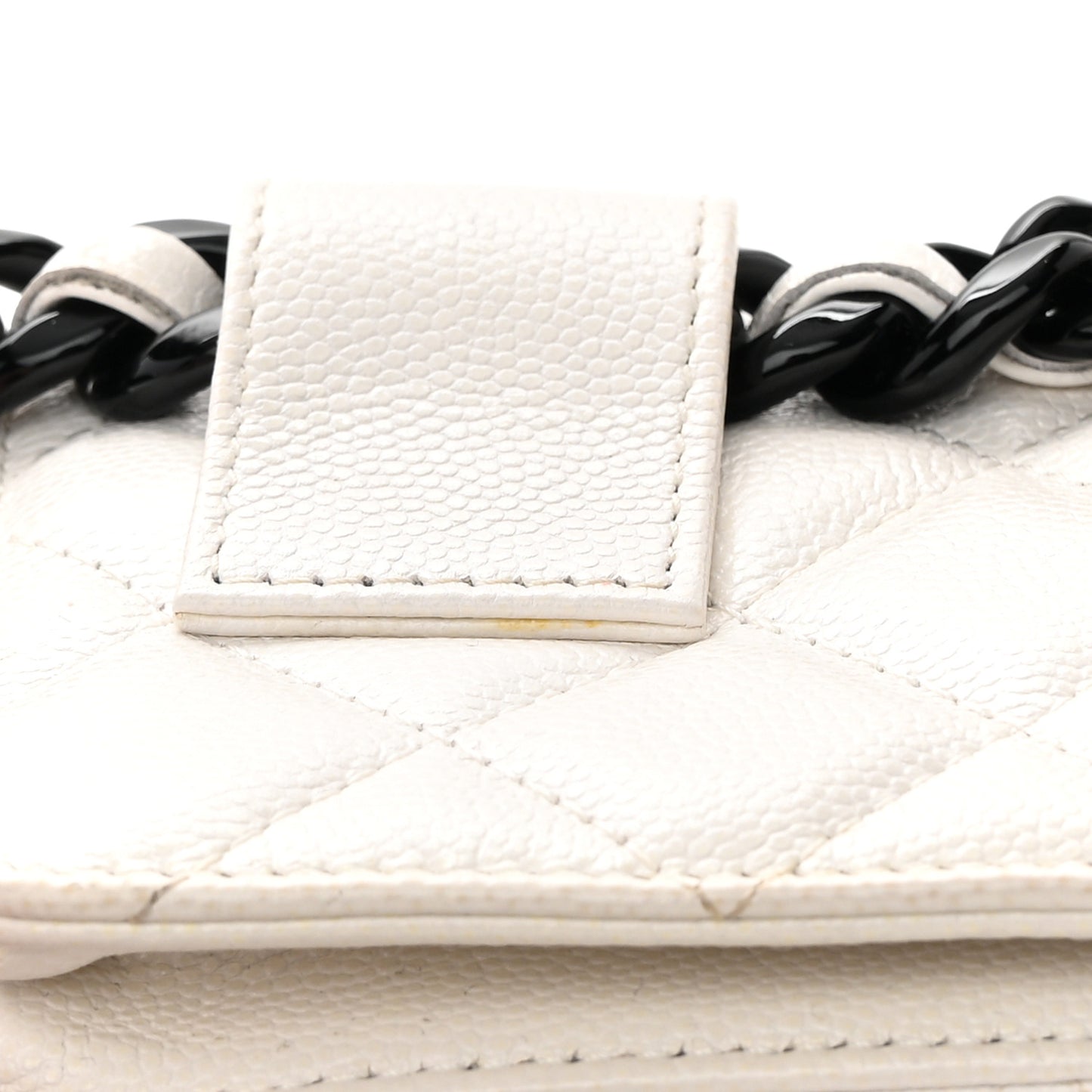 Caviar Quilted My Everything Belt Flap Card Holder White