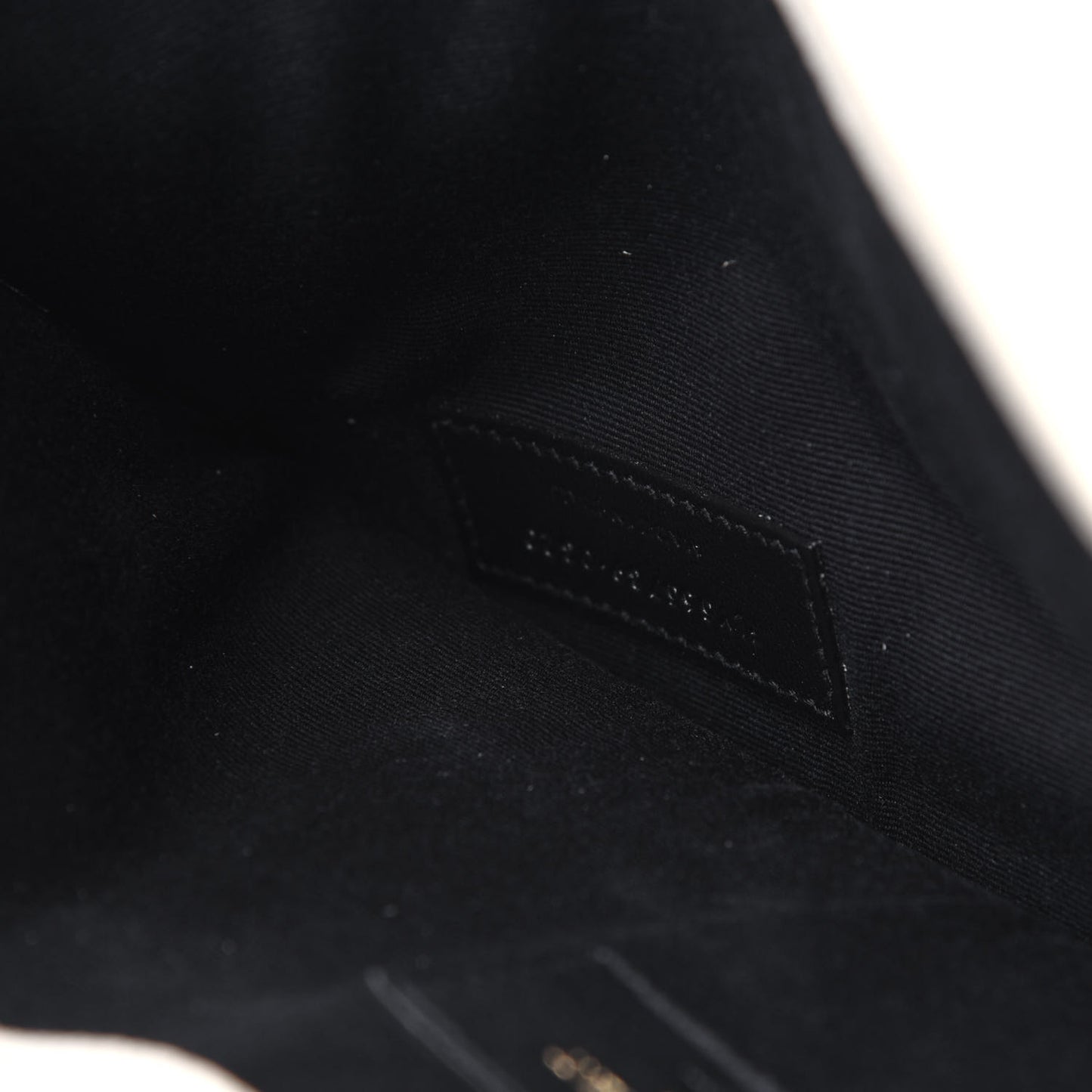 Grain De Poudre Uptown Pouch Crema Soft