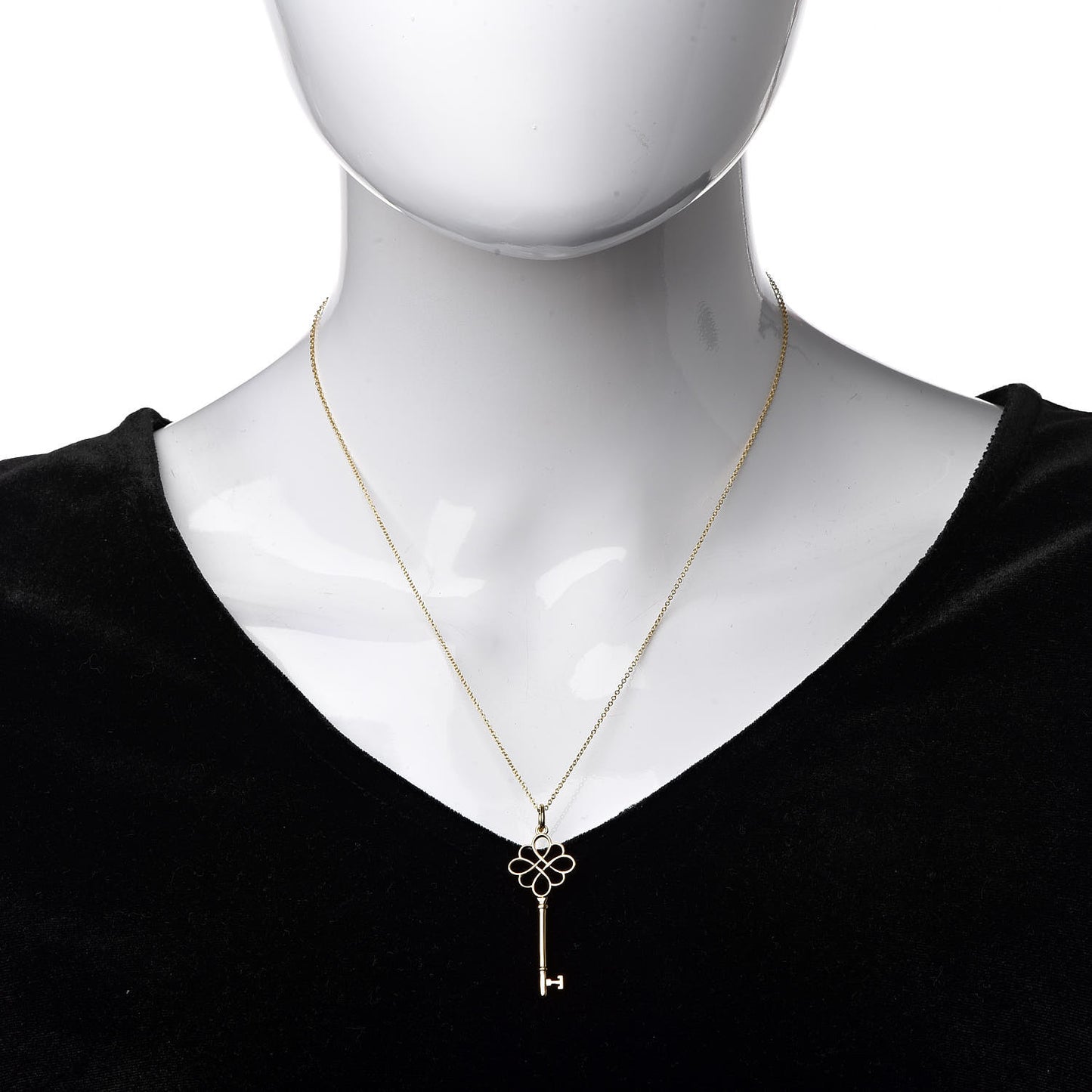 18K Yellow Gold Knot Key Pendant Necklace
