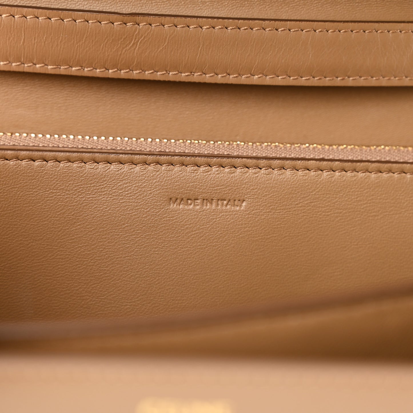 Box Calfskin Medium Classic Box Flap Bag Light Camel