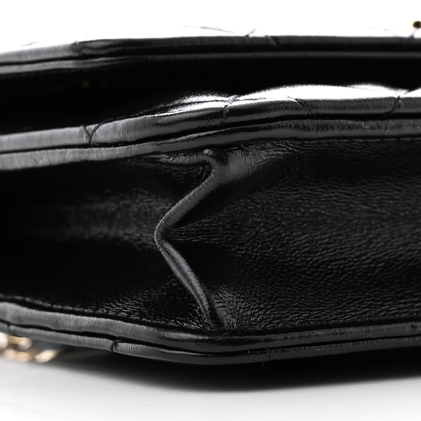 Shiny Lambskin Quilted Golden Links Wallet On Chain WOC Black