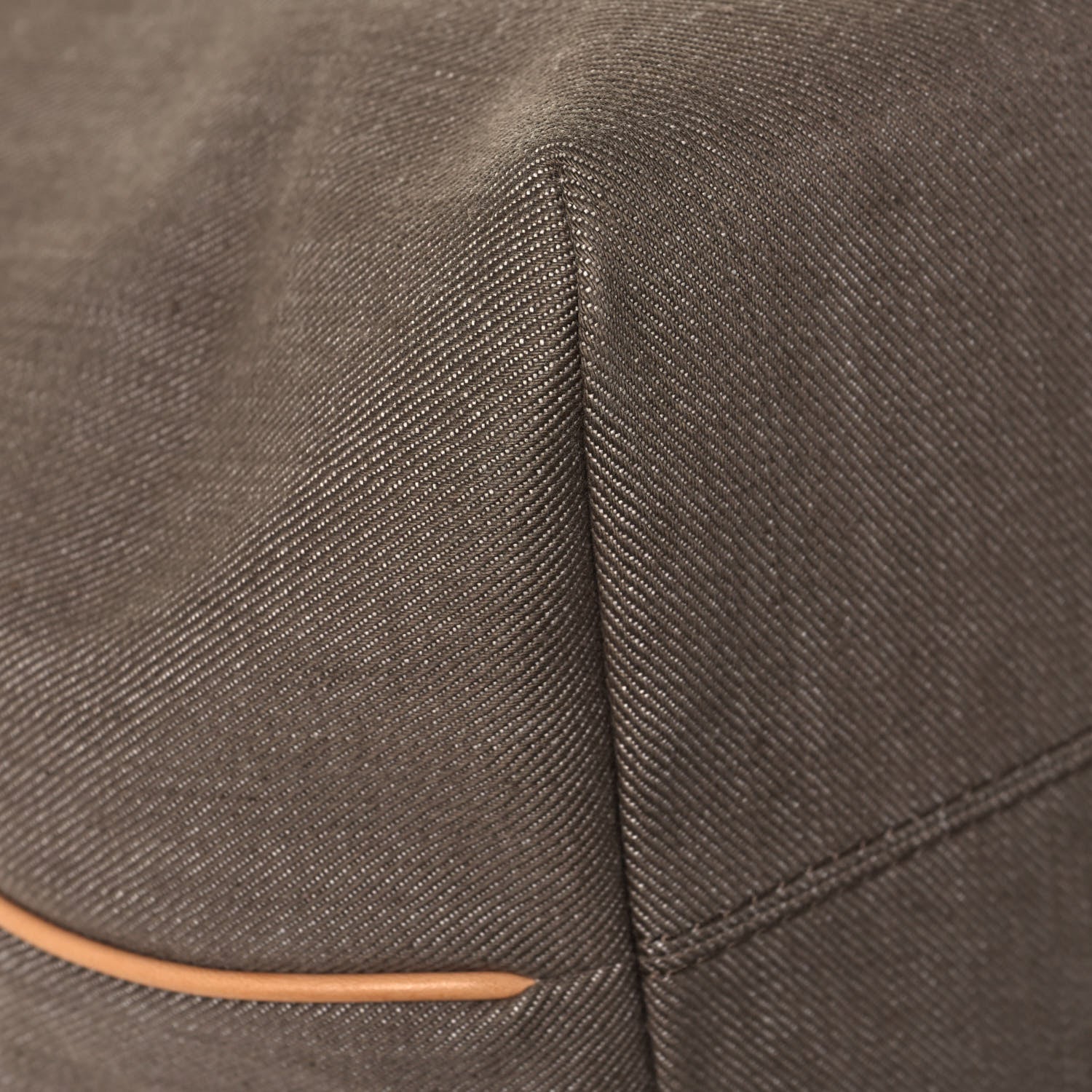 Louis Vuitton Denim Articles de Voyage Cabas Argile 11 of 13
