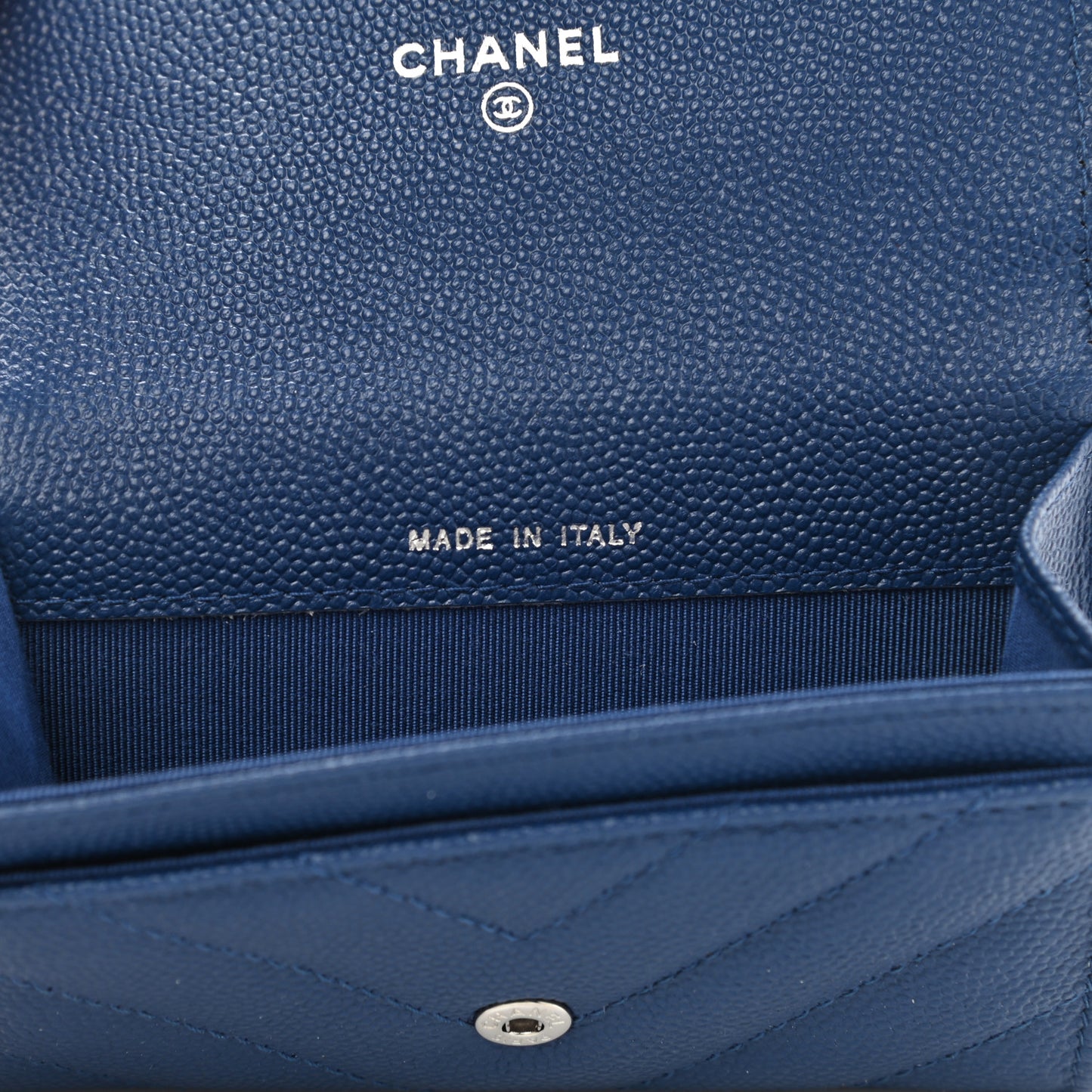 Caviar Chevron Quilted Flap Card Holder Dark Blue