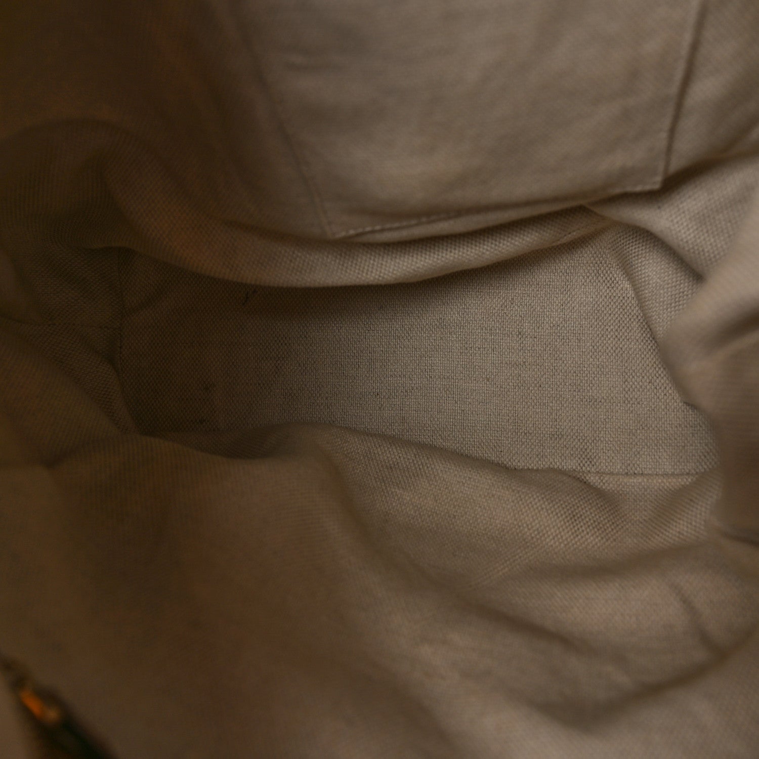 Gucci Pebbled Calfskin Large Soho Hobo Camelia 5 of 12