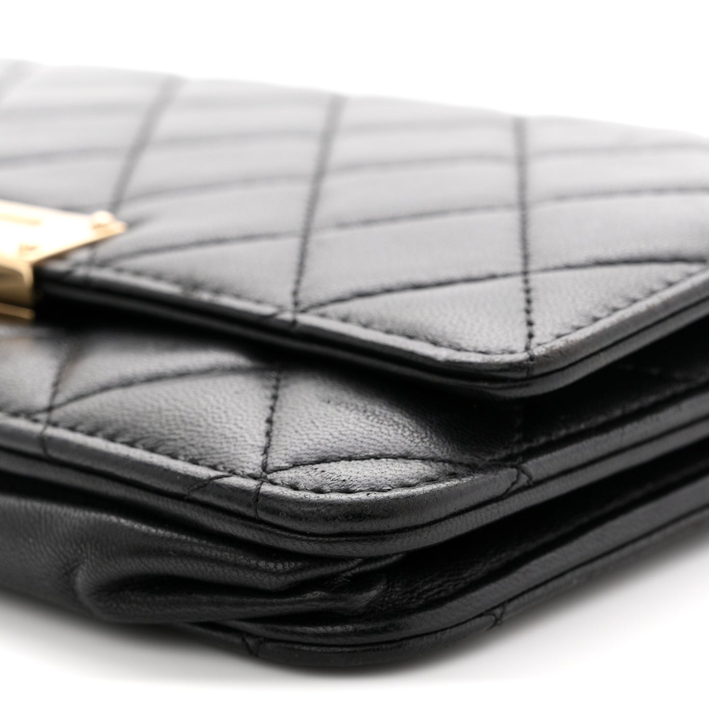 Lambskin Quilted Golden Class Wallet on Chain WOC Black Black