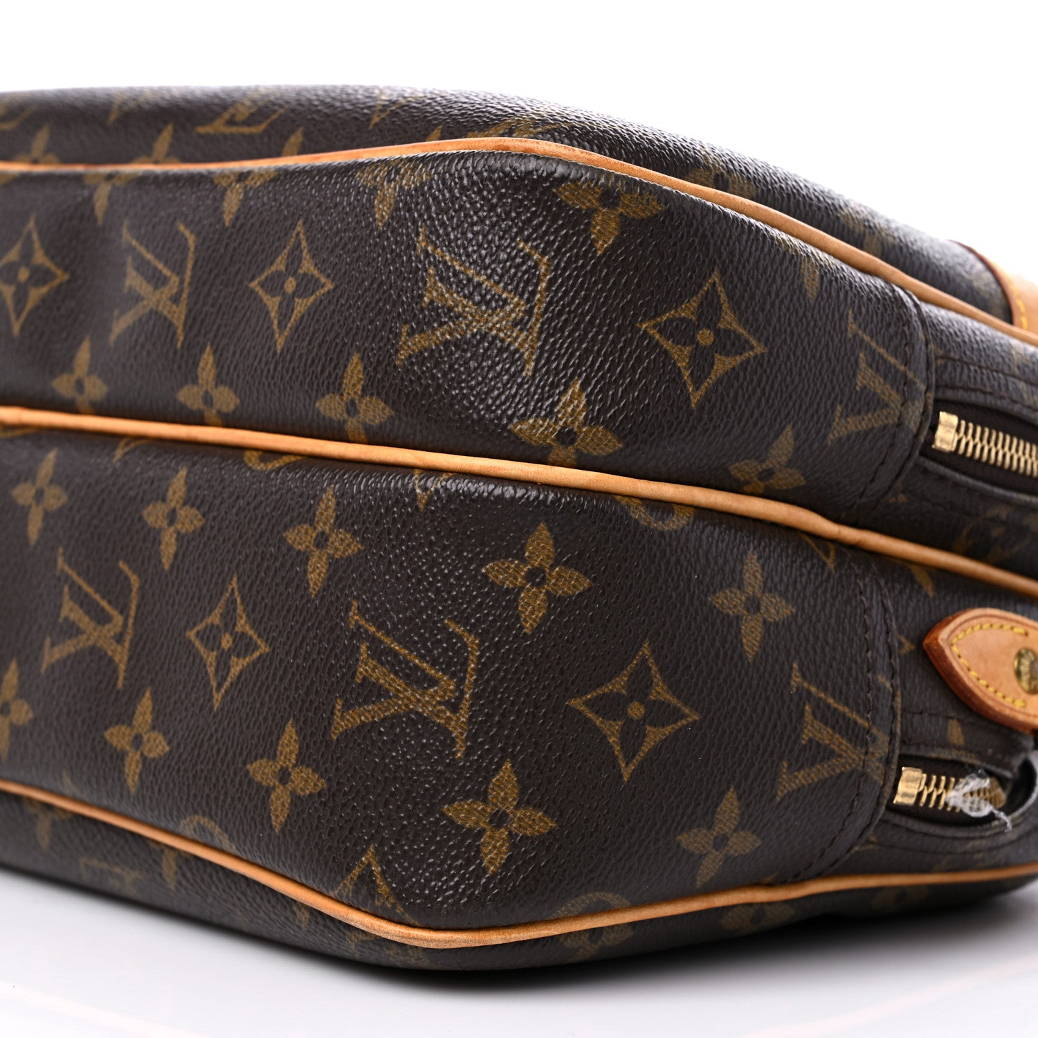 Louis Vuitton Monogram Reporter PM 9 of 15