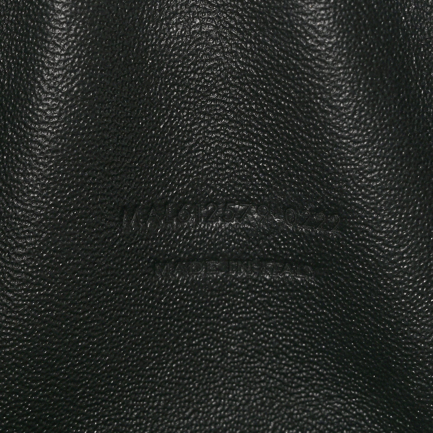 Saint Laurent Grain De Poudre Matelasse Monochrome Monogram Mini Lou Camera Bag Black 7 of 10