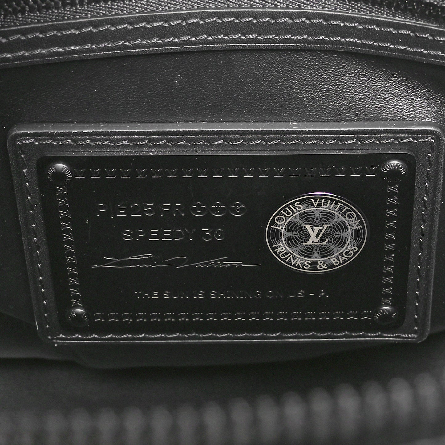 Calfskin Monogram Speedy P9 Bandouliere 30 Ultra Black