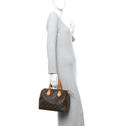 Louis Vuitton Monogram Speedy 25 2 of 16