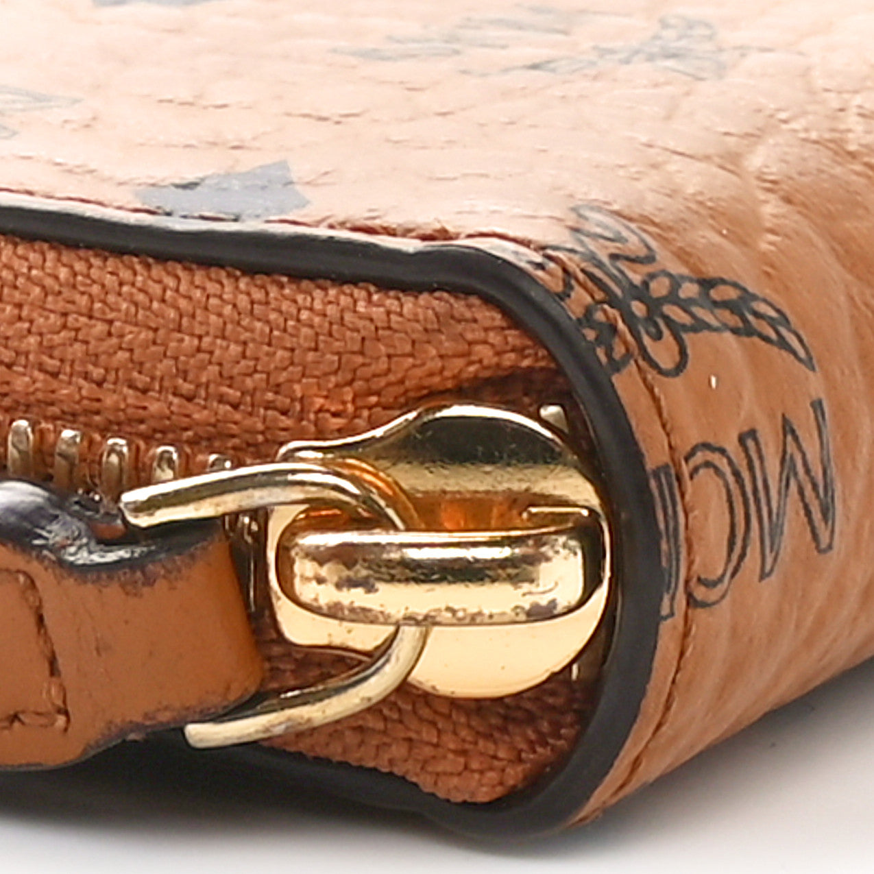 Visetos Small Zip Around Wallet Cognac