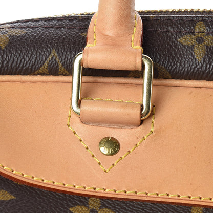 Louis Vuitton Monogram Evasion Sports Bag 14 of 15