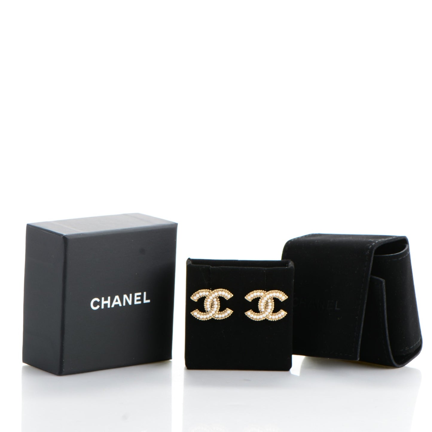 Pearl CC Earrings Gold