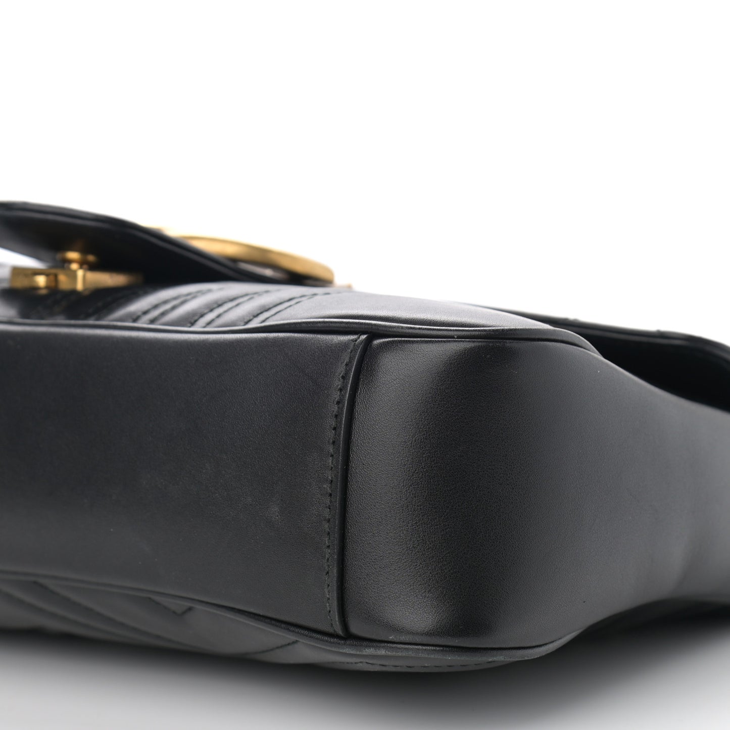 Calfskin Matelasse Medium GG Marmont Shoulder Bag Black