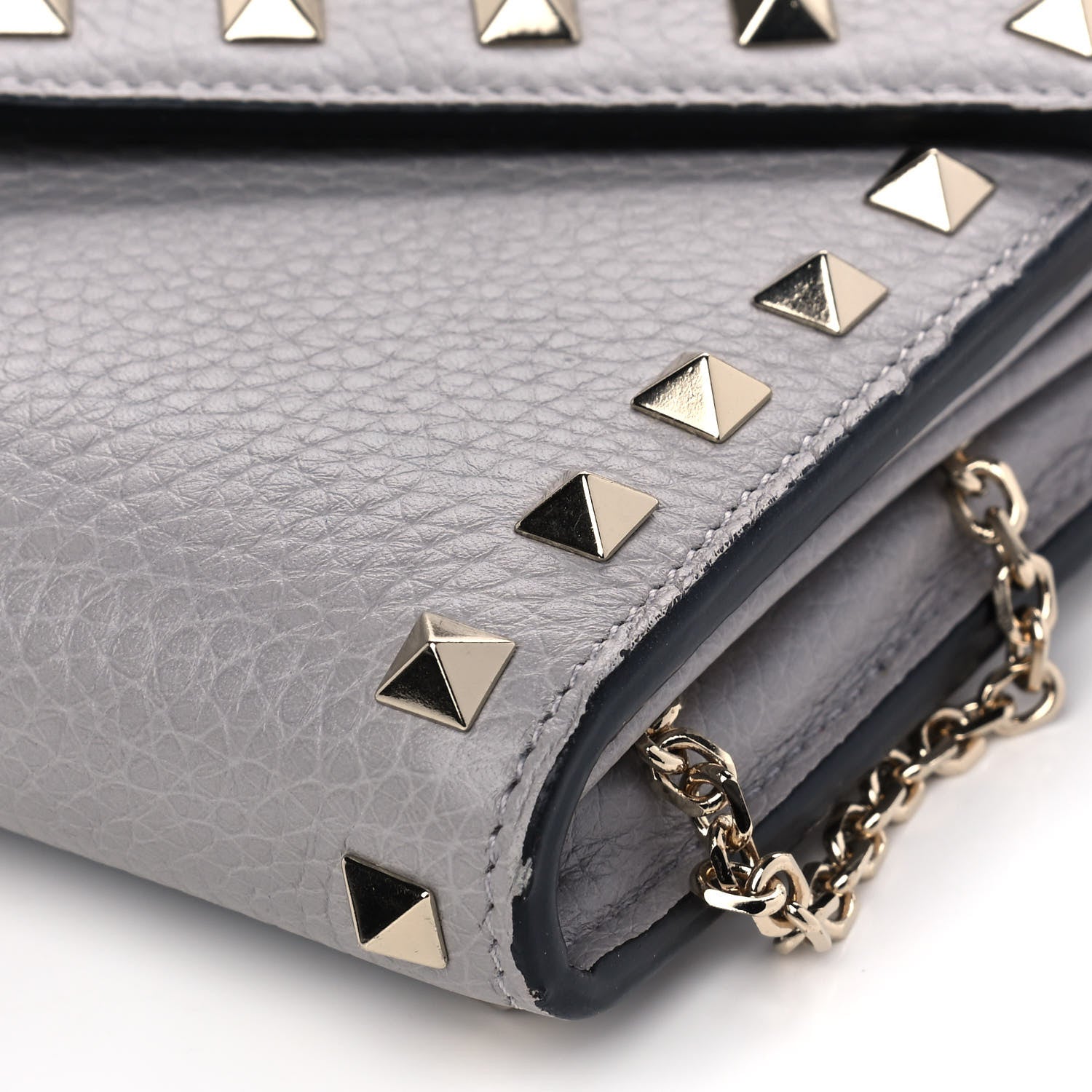 Valentino Garavani Pebbled Calfskin Rockstud Envelope Wallet on Chain Grey 8 of 8