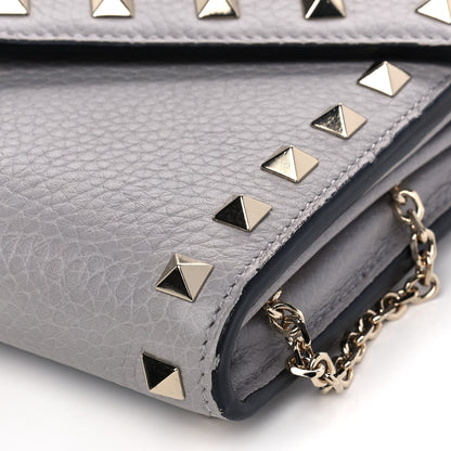 Valentino Garavani Pebbled Calfskin Rockstud Envelope Wallet on Chain Grey 8 of 8