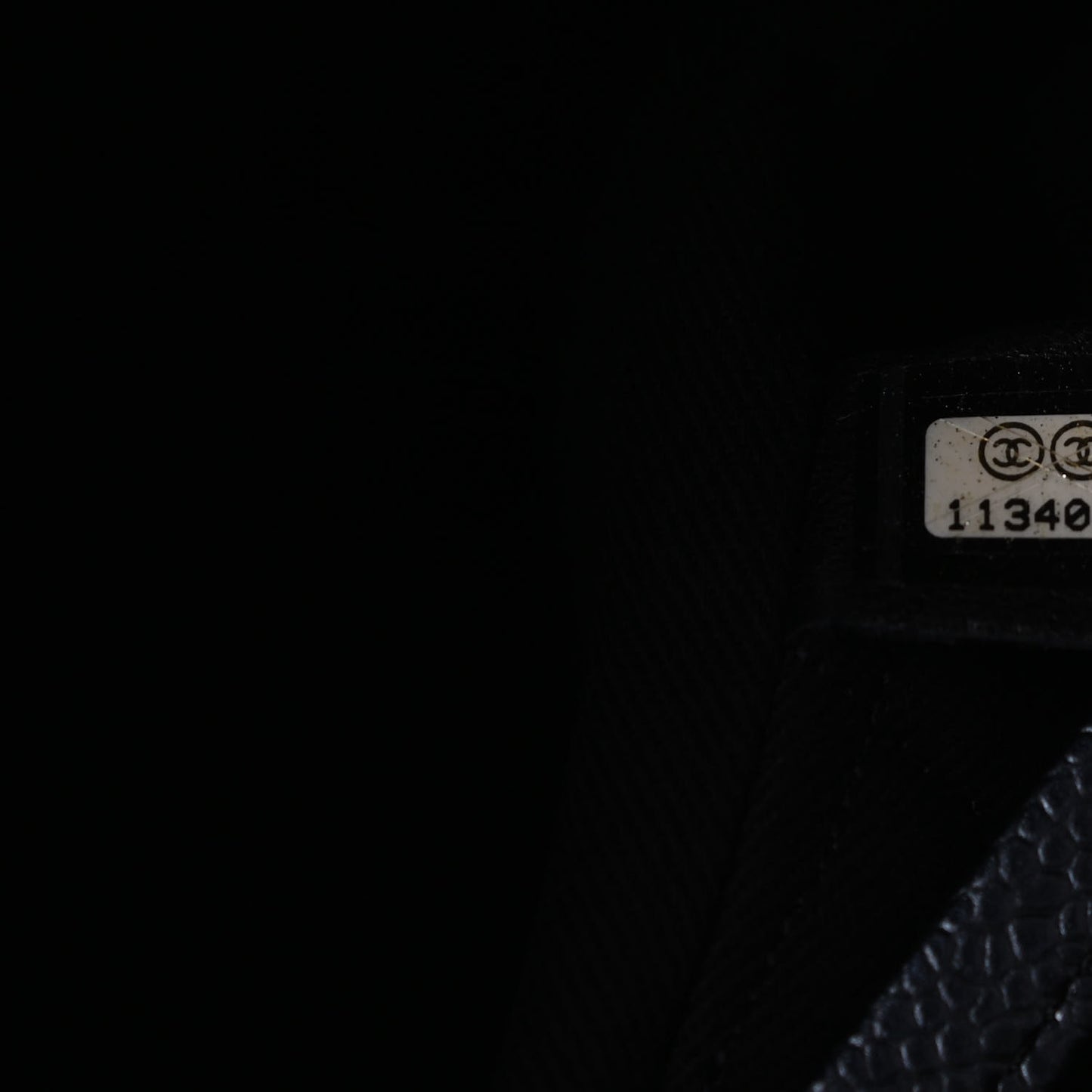 Satin Caviar CC Hobo Black