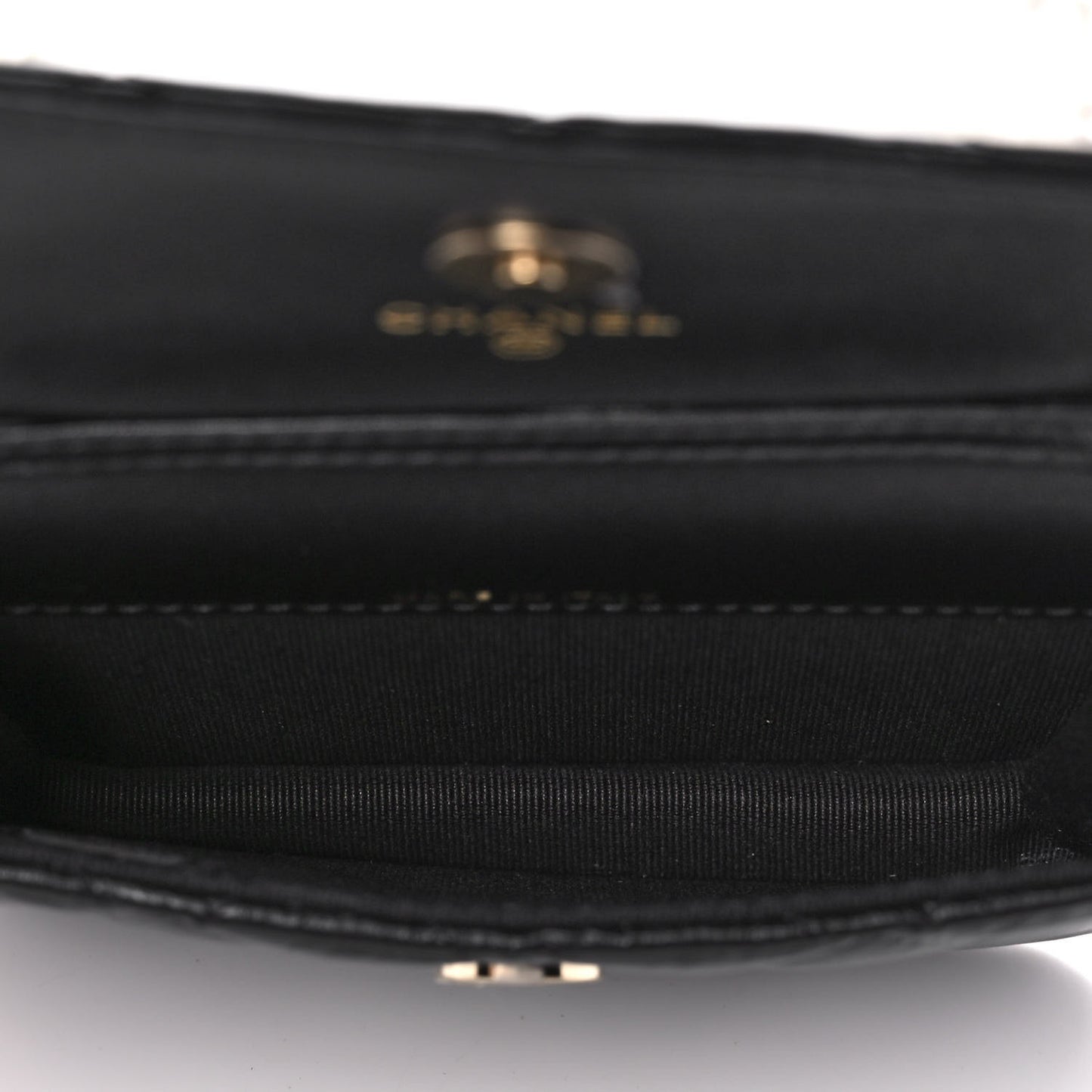 Calfskin Quilted Maxi Pearls Card Holder Flap With Chain Black