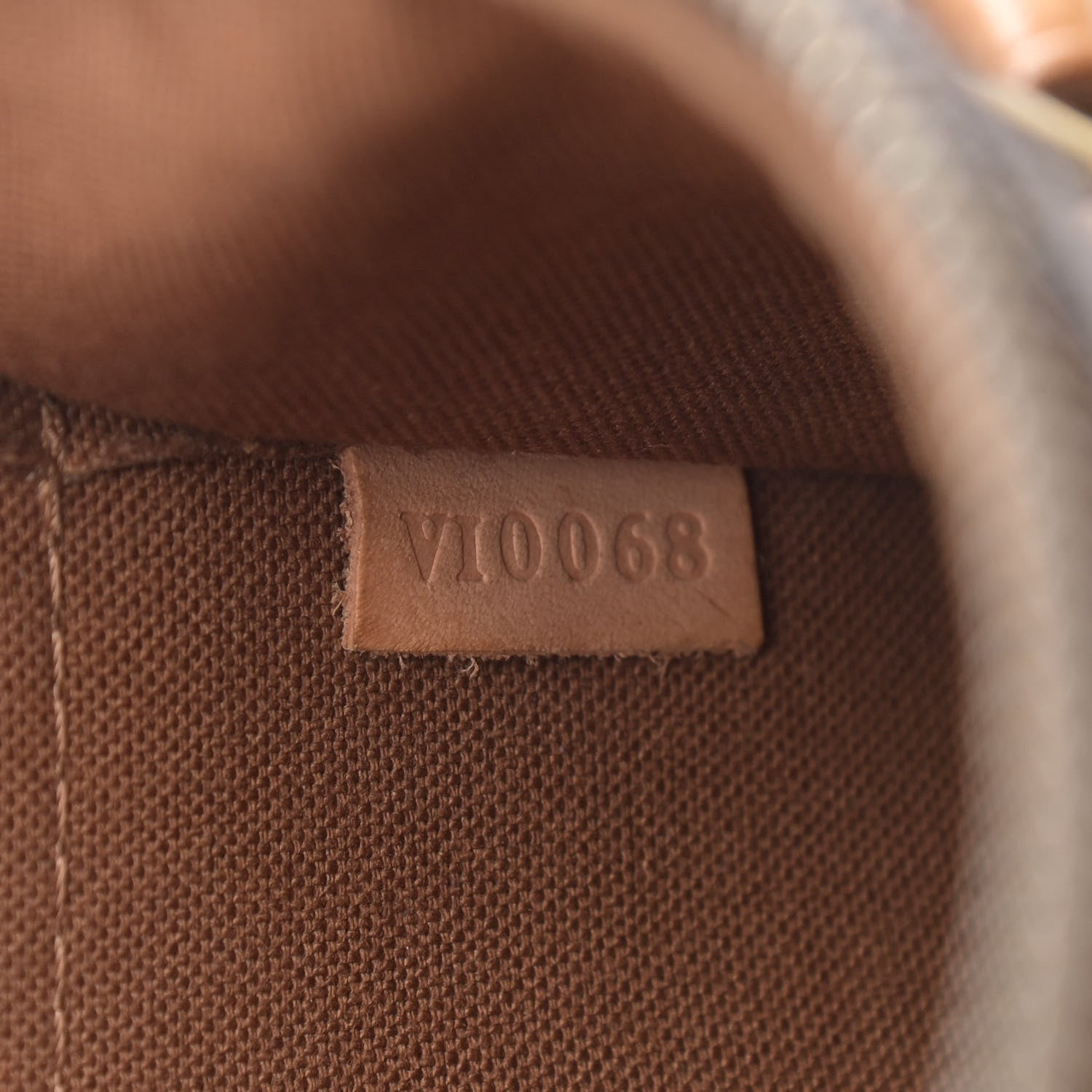 Louis Vuitton Monogram Popincourt 7 of 12