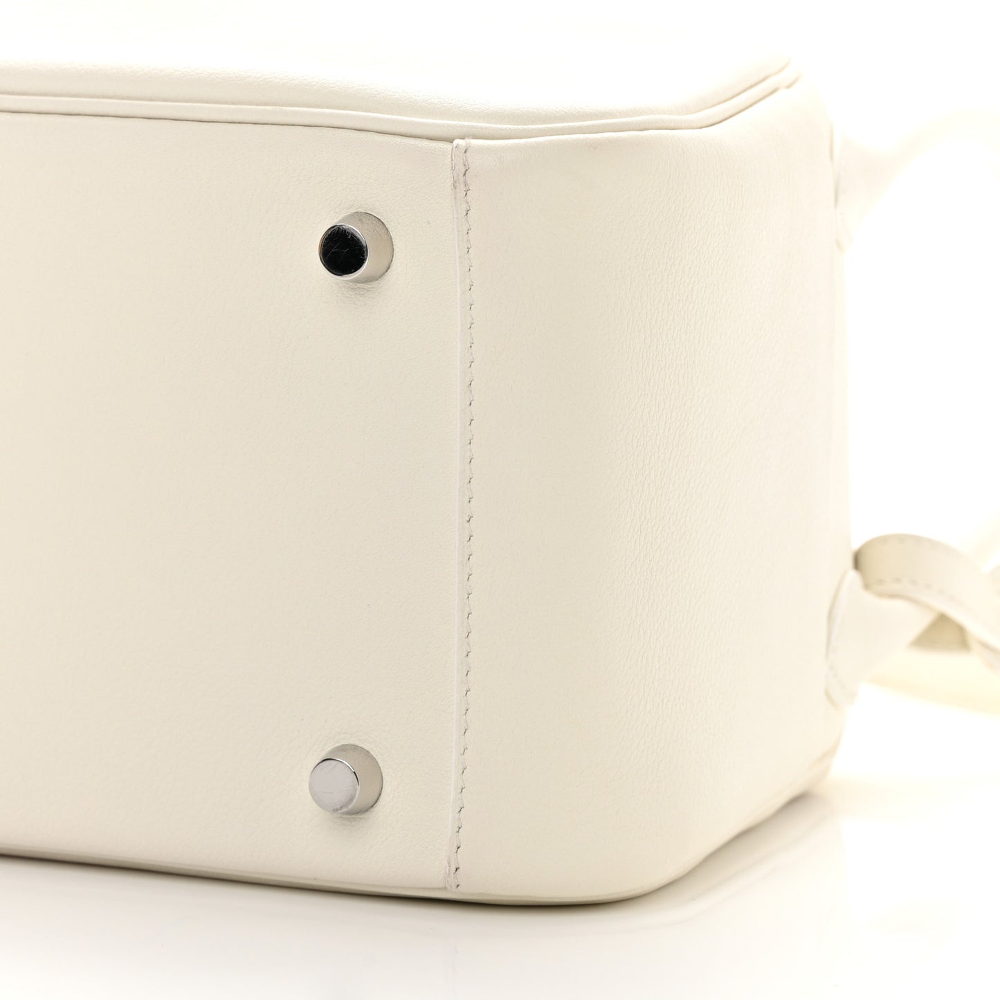 Evercolor Lindy 26 White