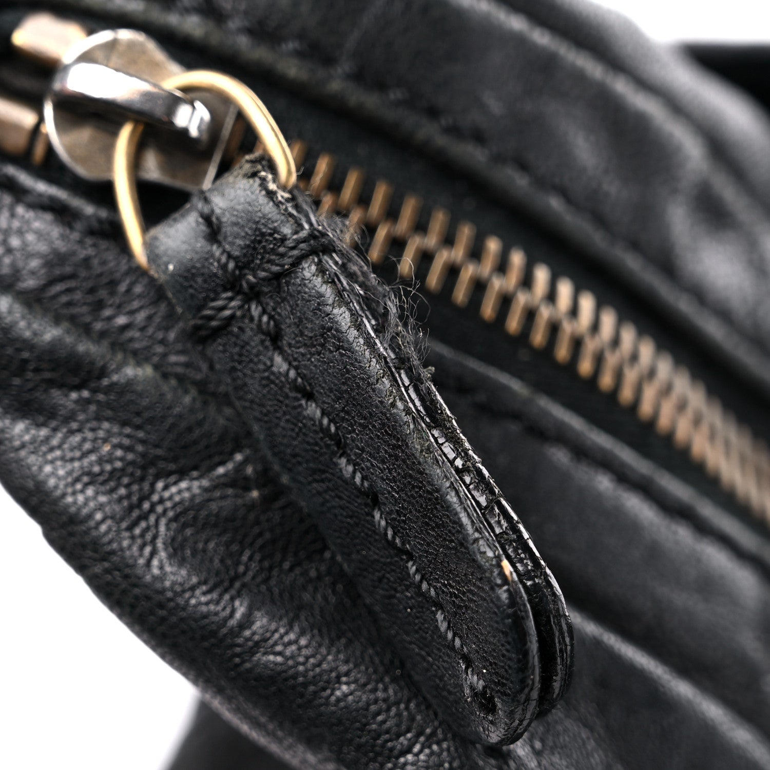 Fendi Nappa Patent B Buckle Hobo Black 18 of 18