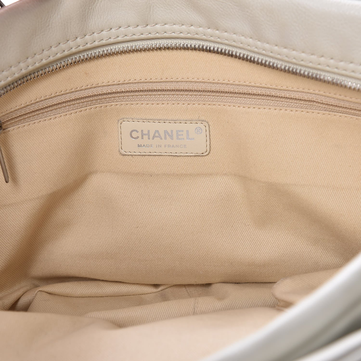 Chanel Calfskin Large Diamond Stitch Tote White 9 of 17