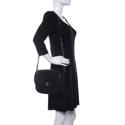 Chanel Caviar Quilted Medium Messenger Flap Black 2 of 11