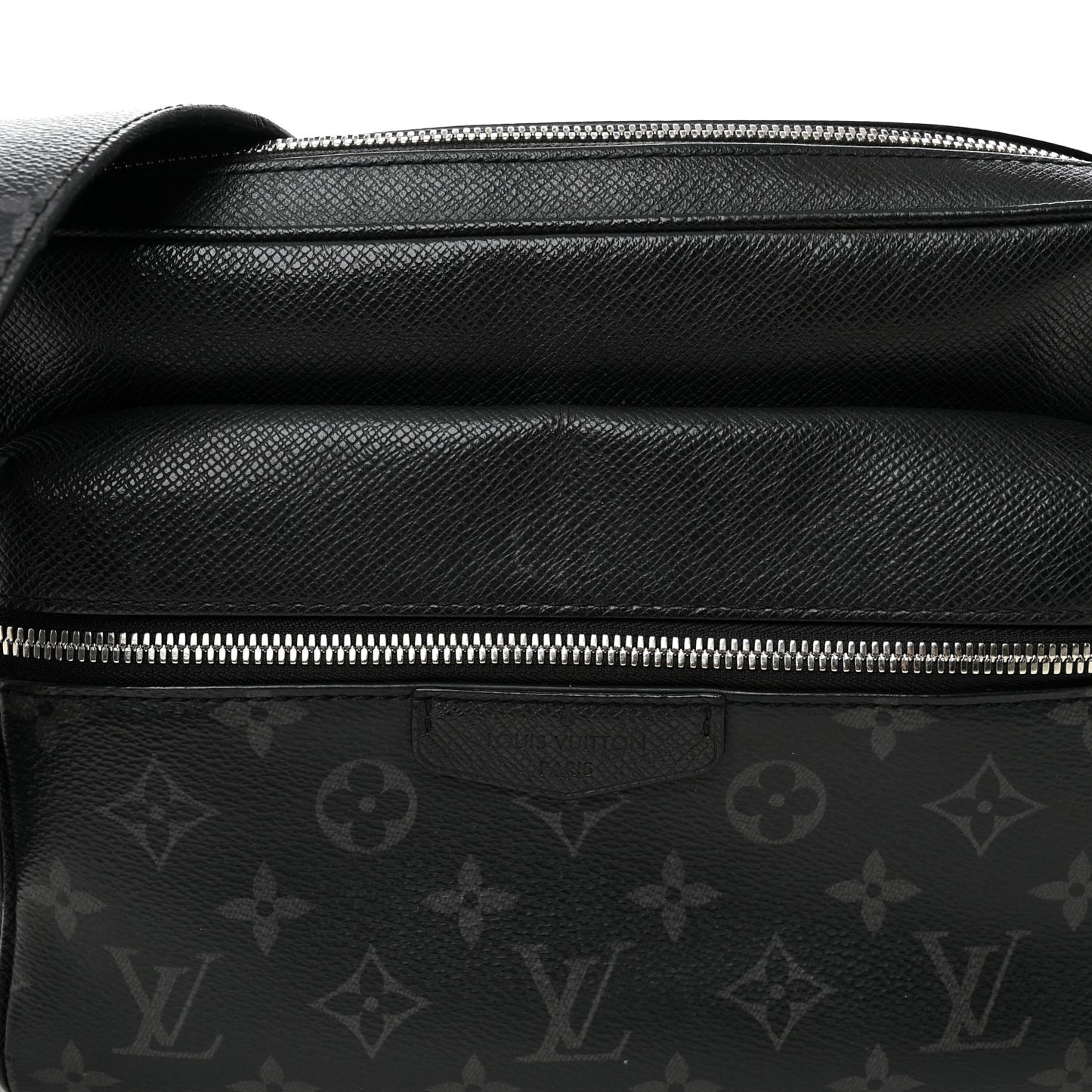 Taiga Monogram Eclipse Outdoor Messenger Black