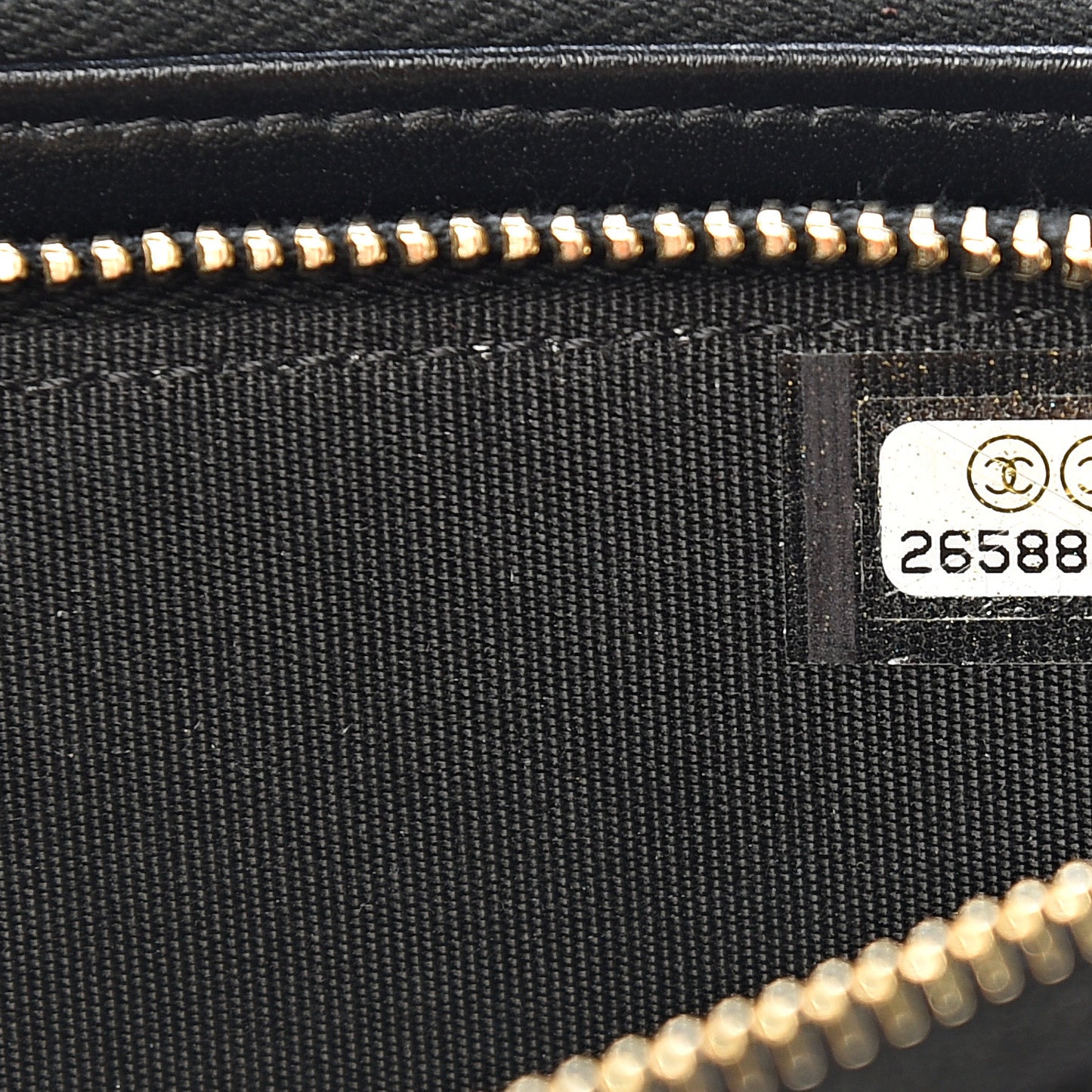 Caviar Chevron Small Boy Clutch With Chain Black