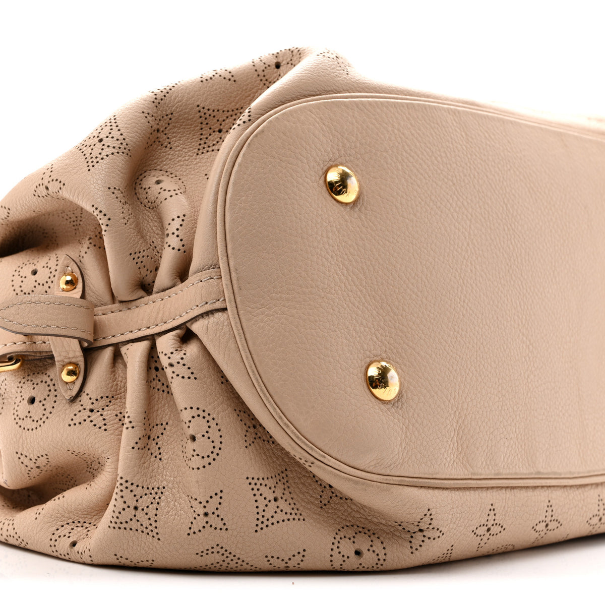 Louis Vuitton Mahina L Sable 8 of 13