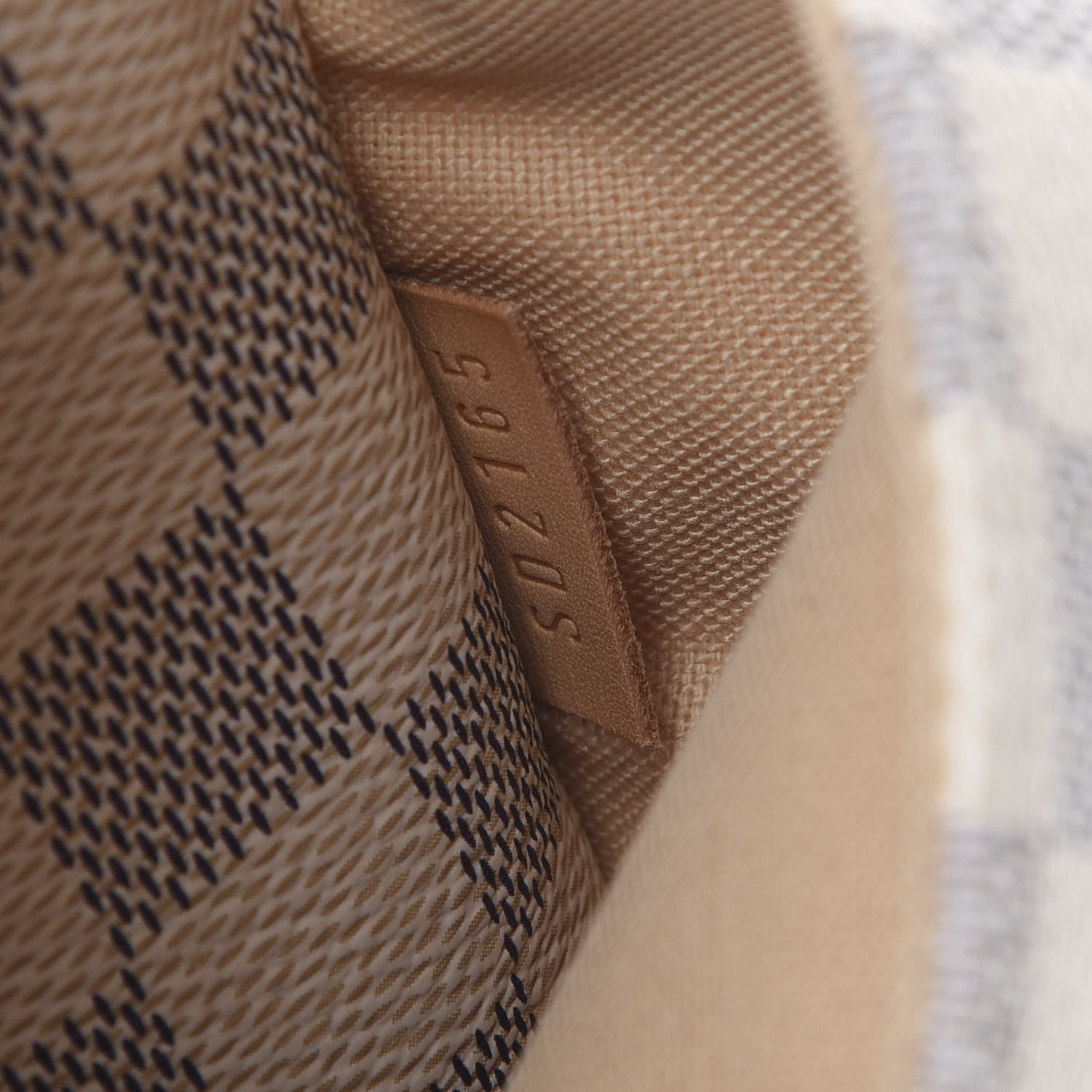 Louis Vuitton Damier Azur Totally PM 7 of 13