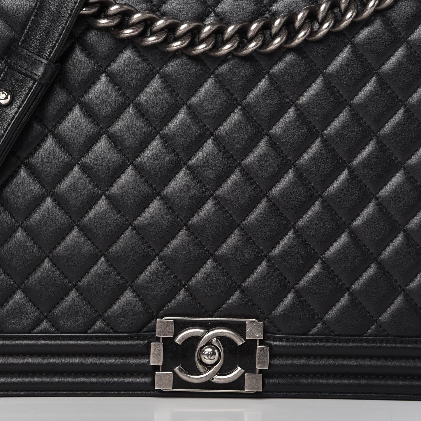 Calfskin Quilted Large Boy Flap Black