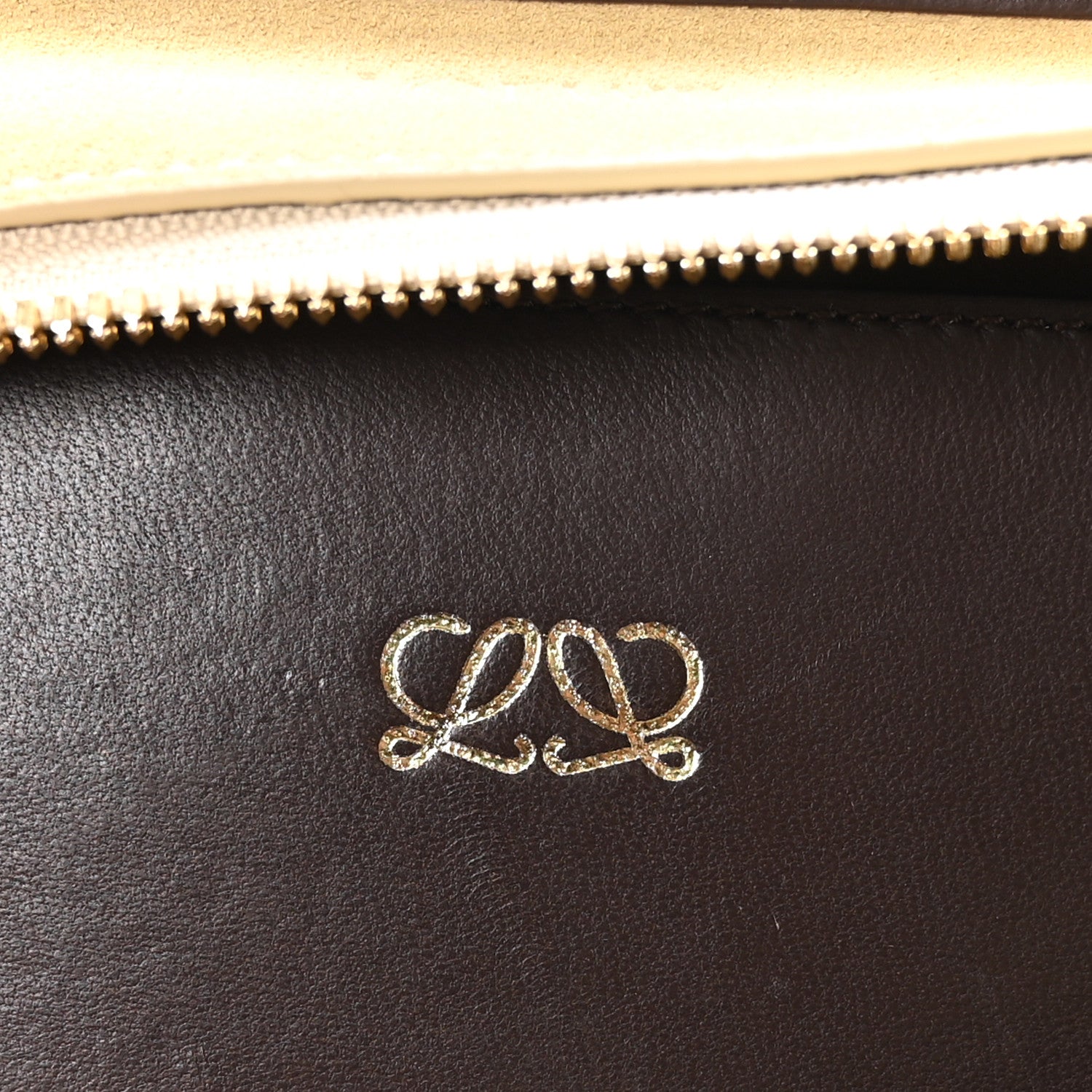 Loewe Suede Calfskin Amazona Small 180 Oro Chocolate 6 of 11