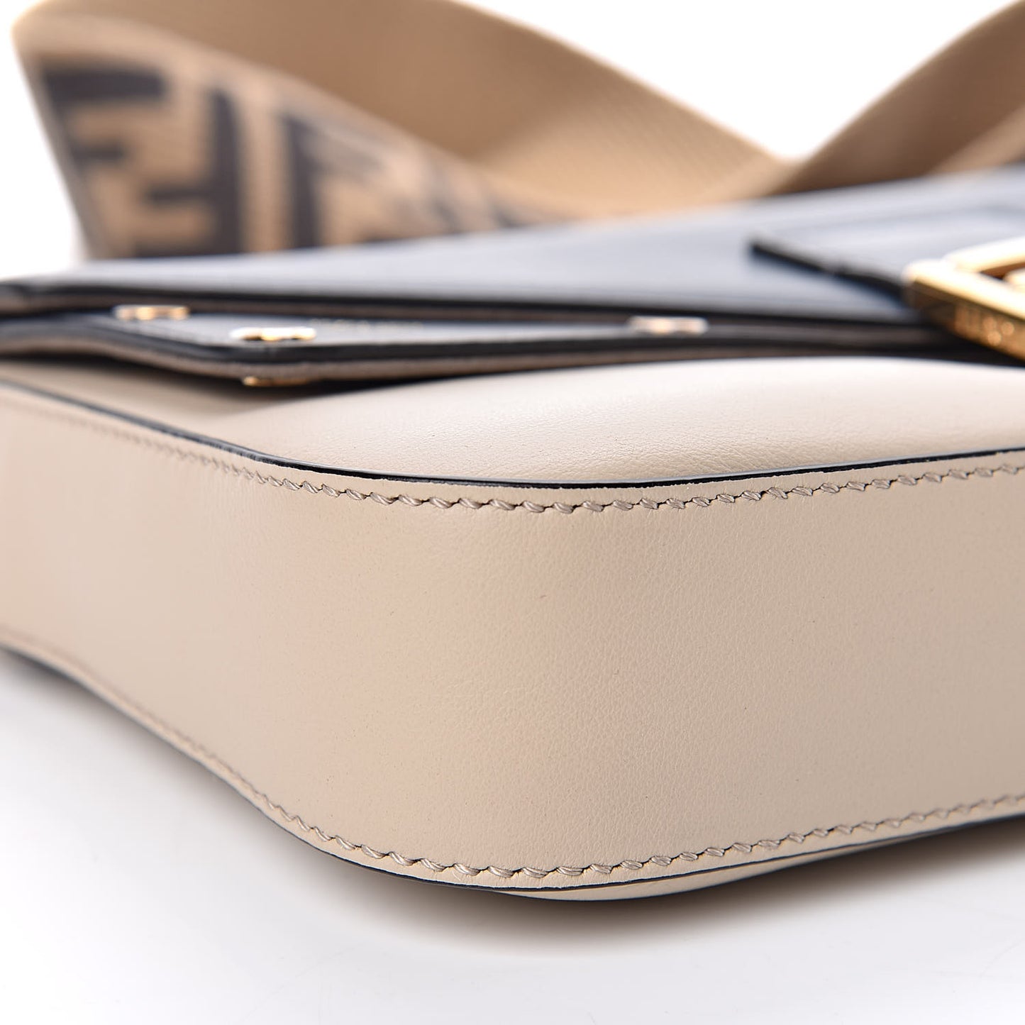 Vitello Grace FF 1974 Baguette Camelia Blue Nott