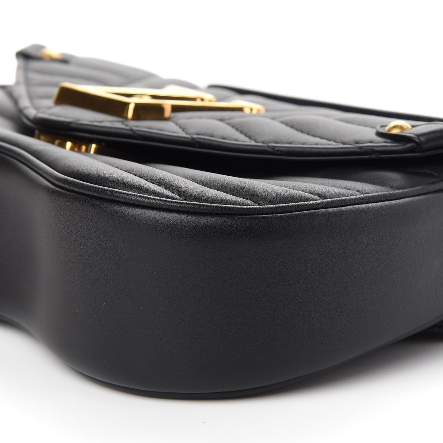 Calfskin New Wave Chain PM Black
