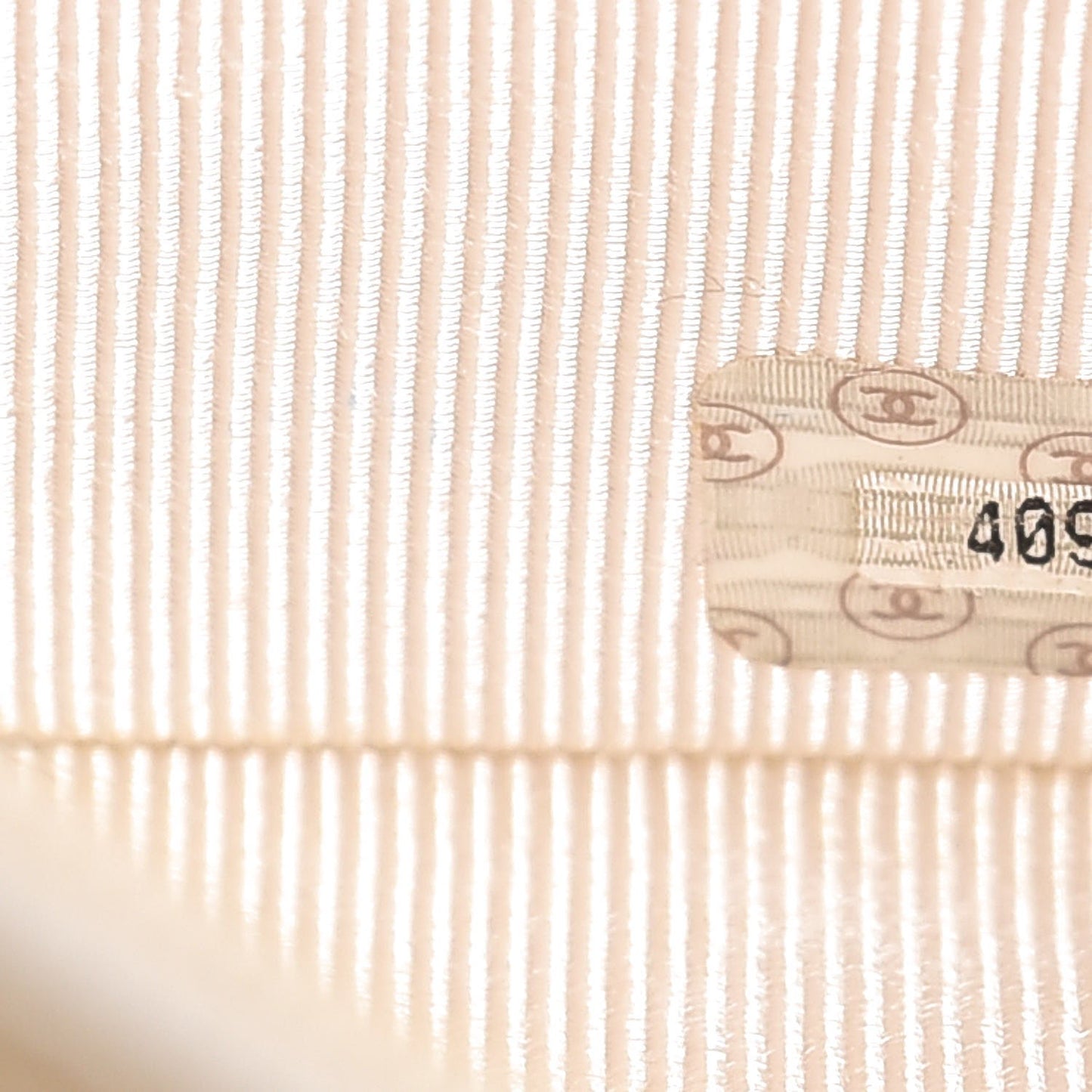 Caviar CC Shoulder Bag White