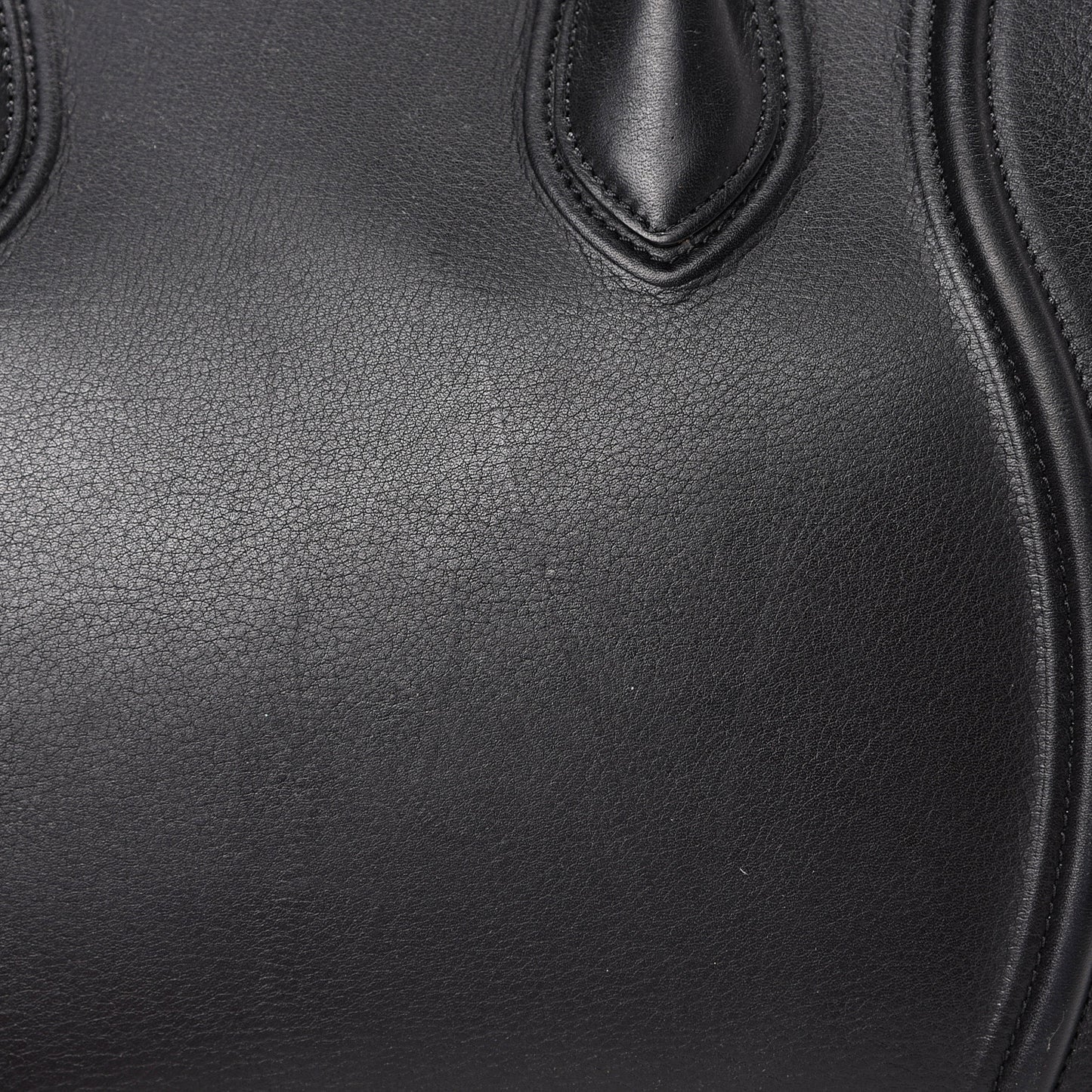 Supple Calfskin Medium Phantom Luggage Black