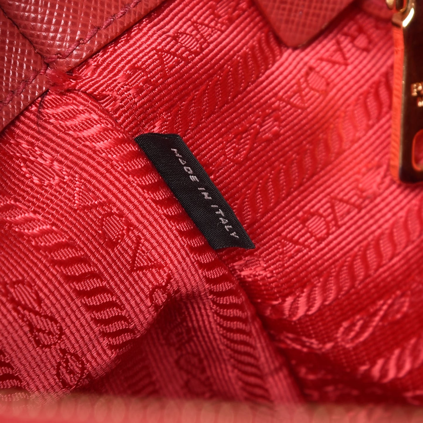 Saffiano Lux Large Galleria Double Zip Tote Fuoco