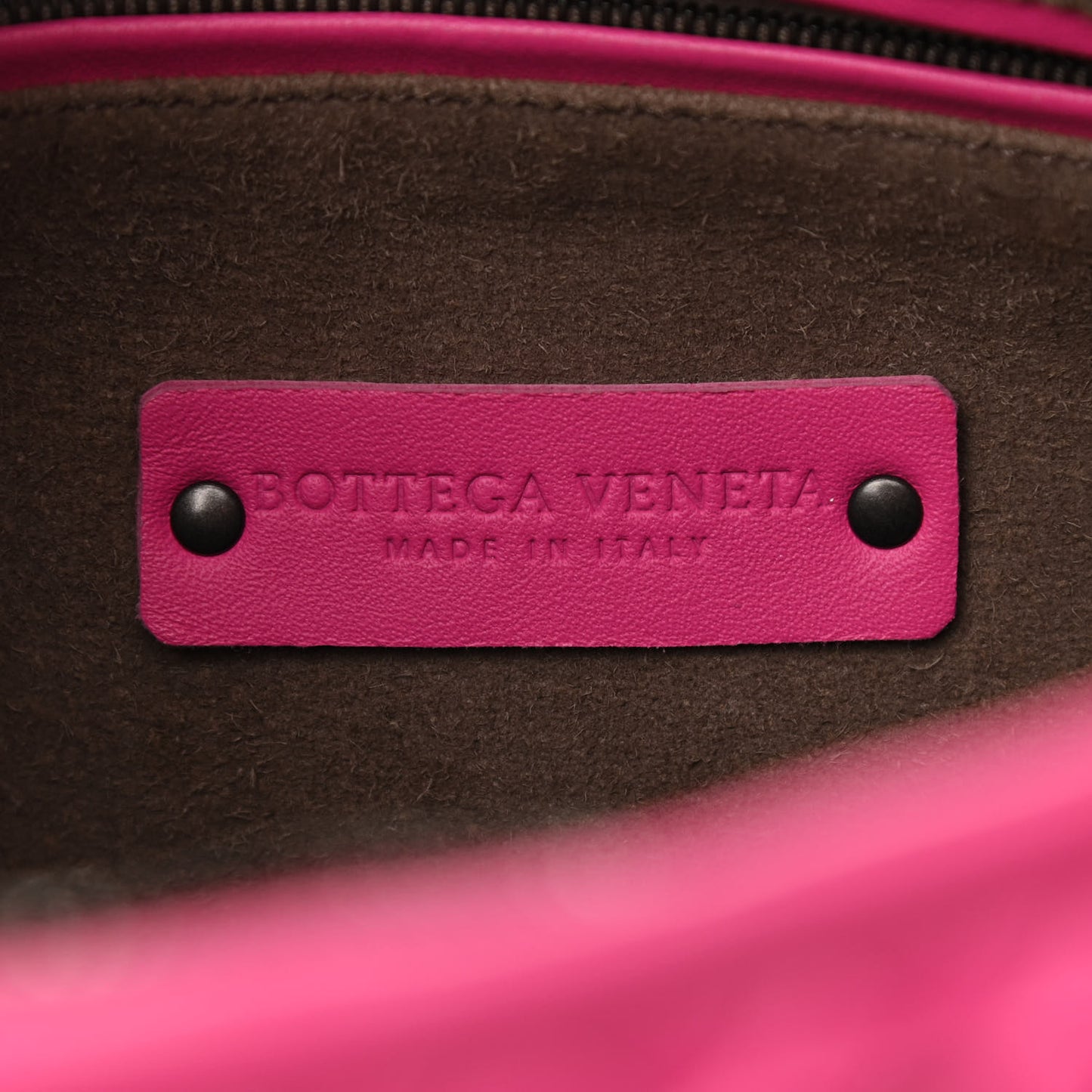 Nappa Intrecciato Large Veneta Hobo Rosa Shock
