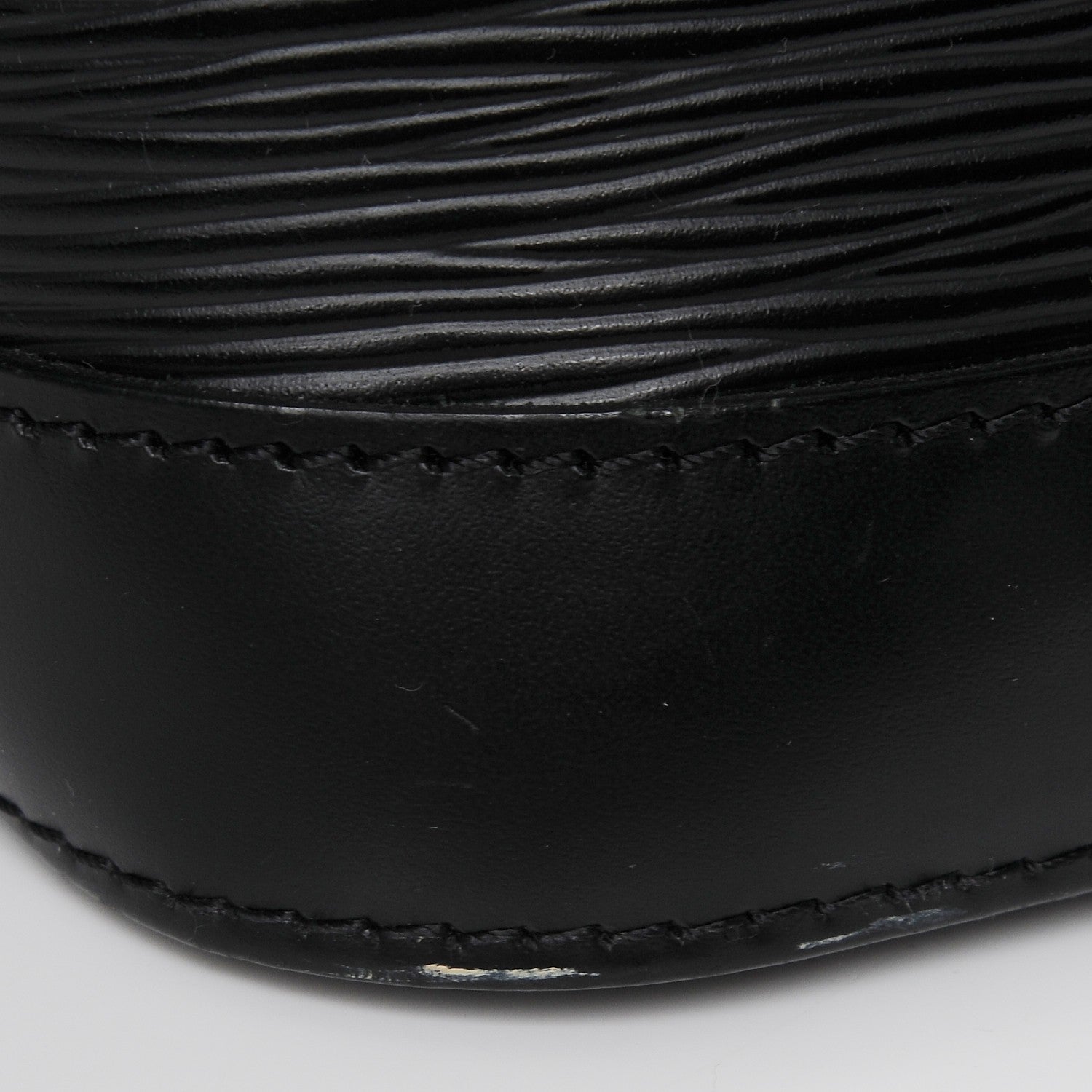Louis Vuitton Epi Alma PM Black 10 of 10
