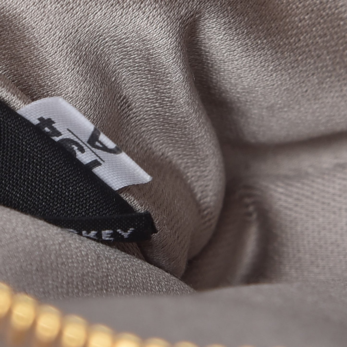 Nappa Matelasse Double Zip Pochette Clutch Pomice