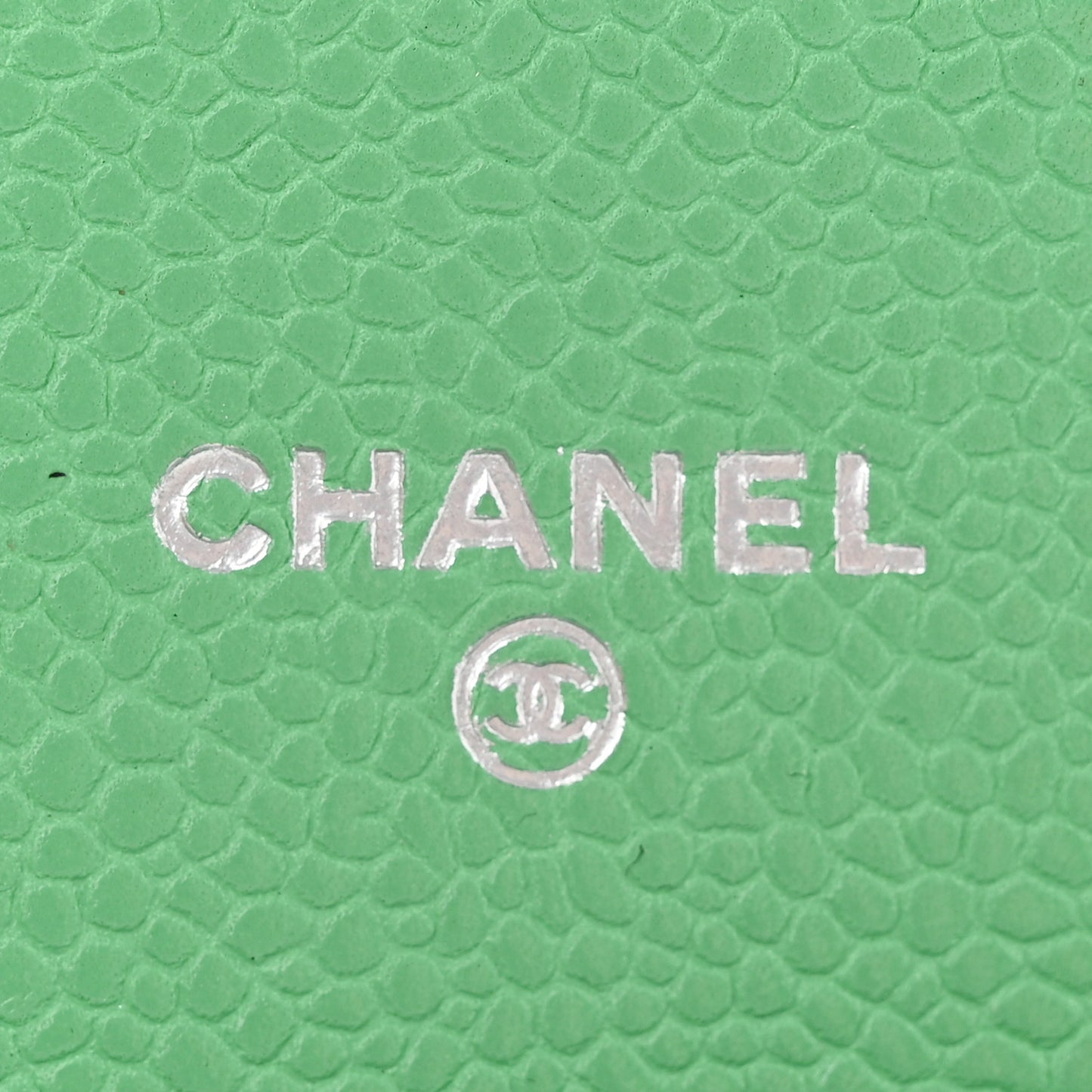 Caviar Chevron Quilted Flap Card Holder Green