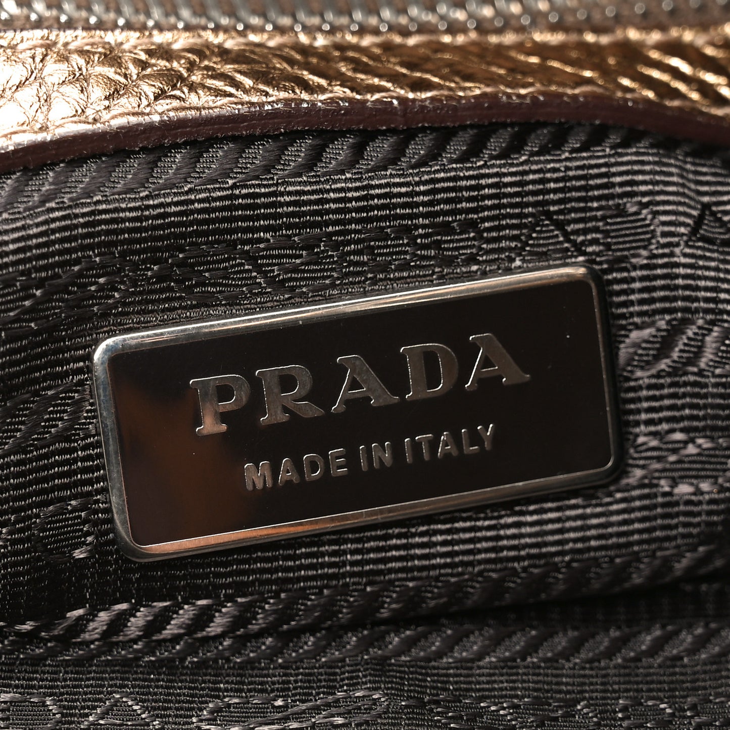 Metallic Vitello Daino Shoulder Bag Platino