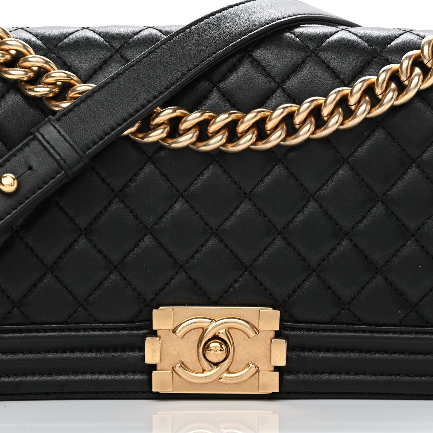 Lambskin Quilted Medium Boy Flap Black