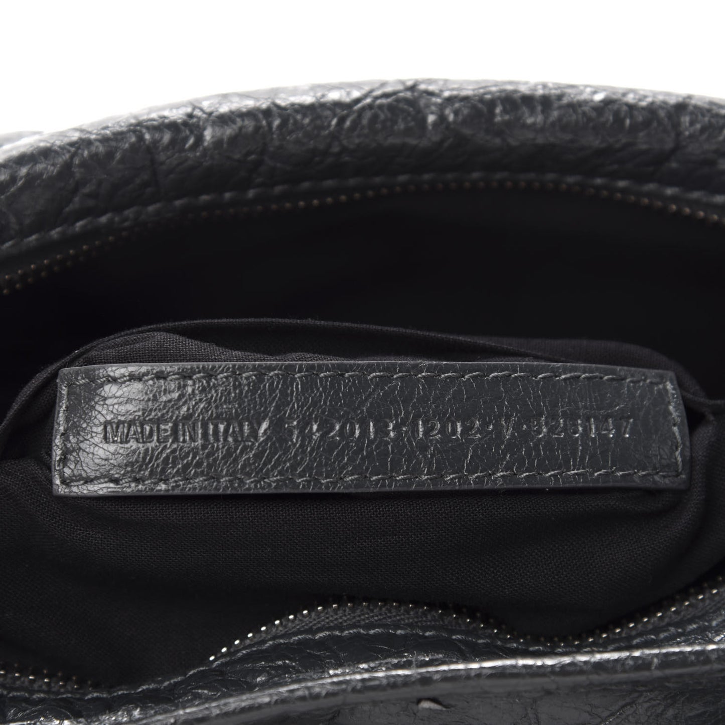 Lambskin Classic Hardware Neo Lift Hip Blag Black